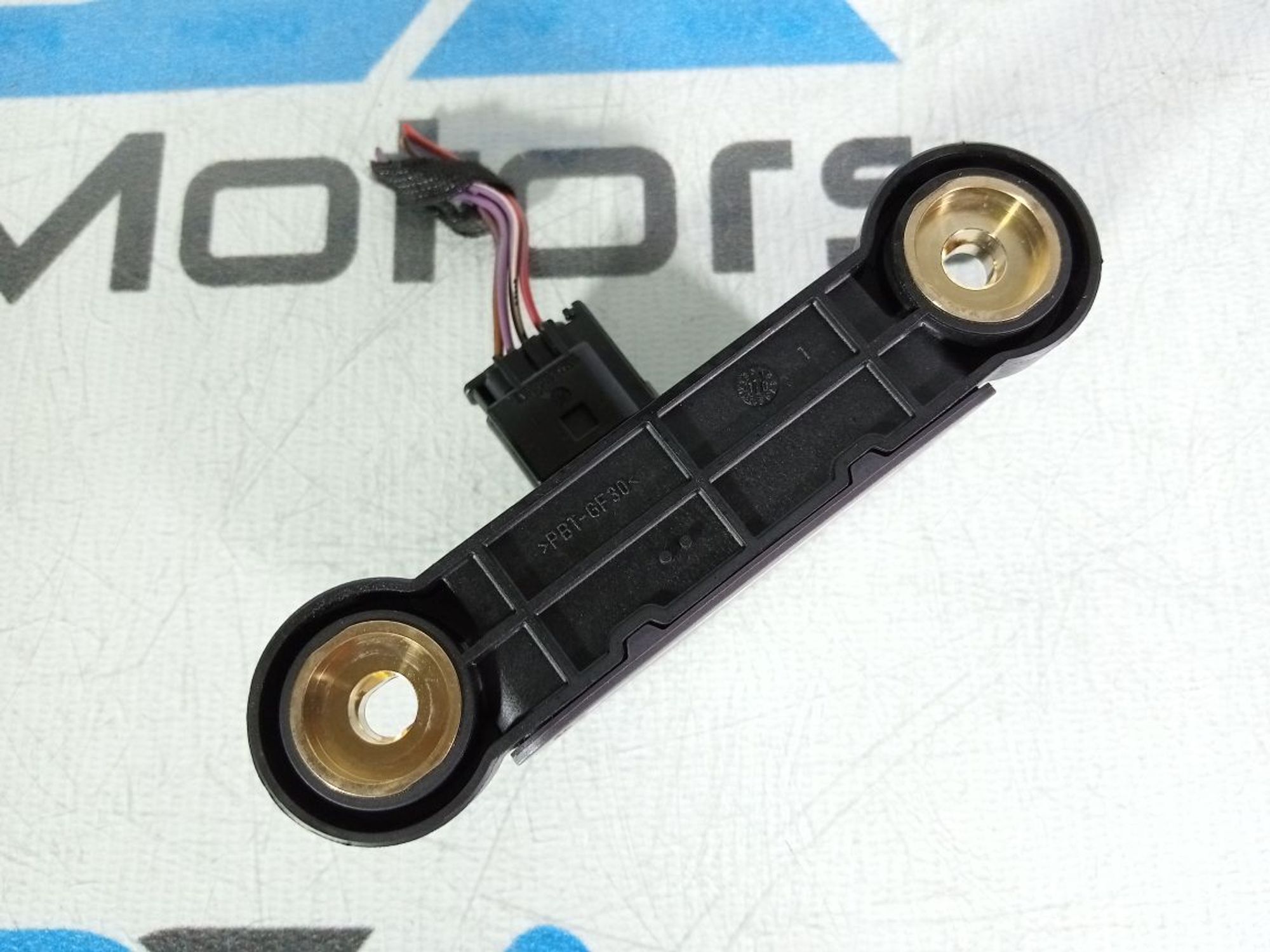 https://ycs.partsauto.market/partsauto-images/thmbs/userImages/b7628e092085f1f91467af1afb6e7630/part/11bd551b-1d81-48c7-b09f-ff95df366fbd_1746543756871.jpg
