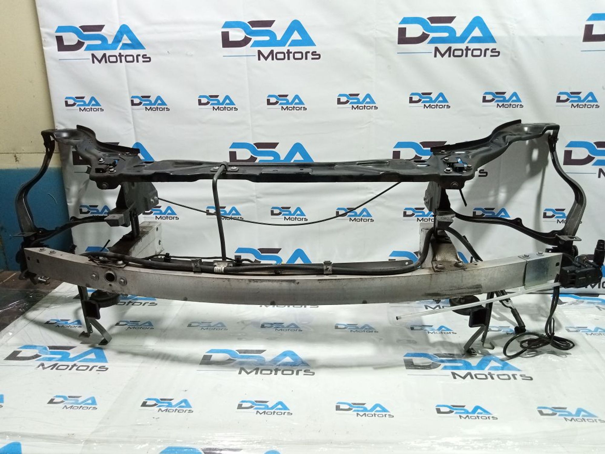 https://ycs.partsauto.market/partsauto-images/thmbs/userImages/b7628e092085f1f91467af1afb6e7630/part/1206ef69-90e2-4ba3-8cd2-fee7b8099fea_1749494515167.jpg