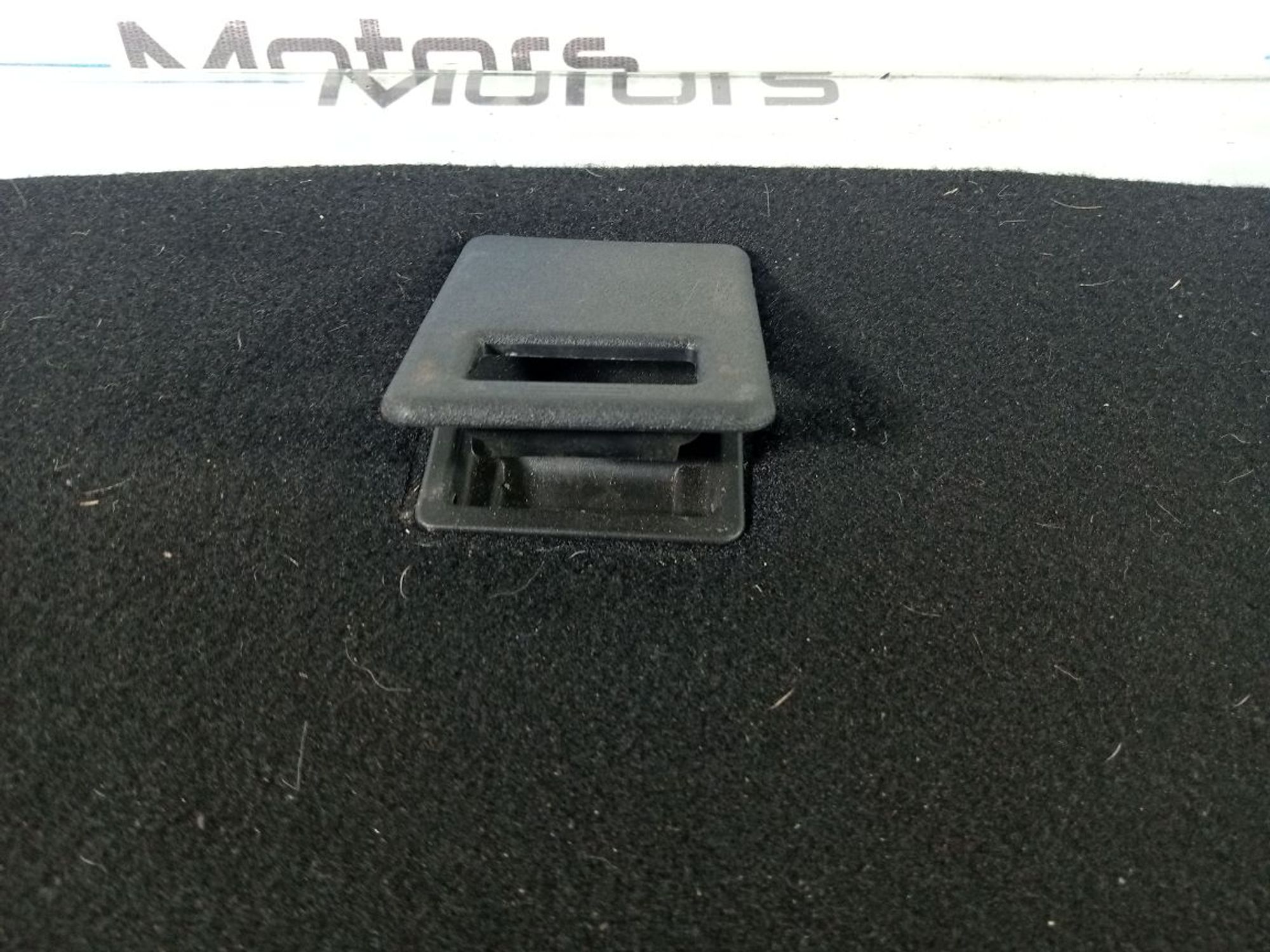 https://ycs.partsauto.market/partsauto-images/thmbs/userImages/b7628e092085f1f91467af1afb6e7630/part/120e0756-b00c-4982-b4ec-49a9e3dc49ac_1721736097740.jpg
