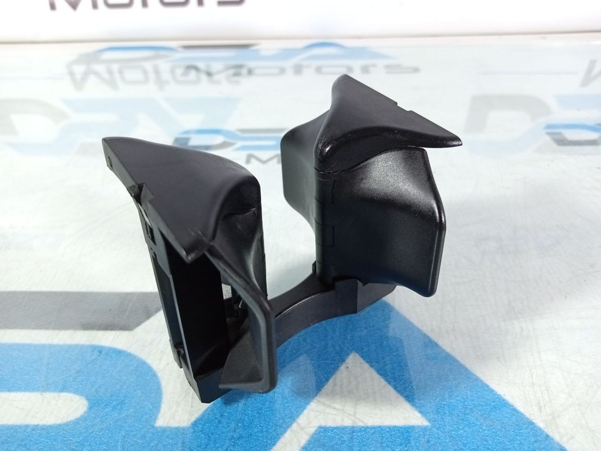 https://ycs.partsauto.market/partsauto-images/thmbs/userImages/b7628e092085f1f91467af1afb6e7630/part/124aaeec-f014-44e6-8cee-fd1f25373126_1744143058351.jpg