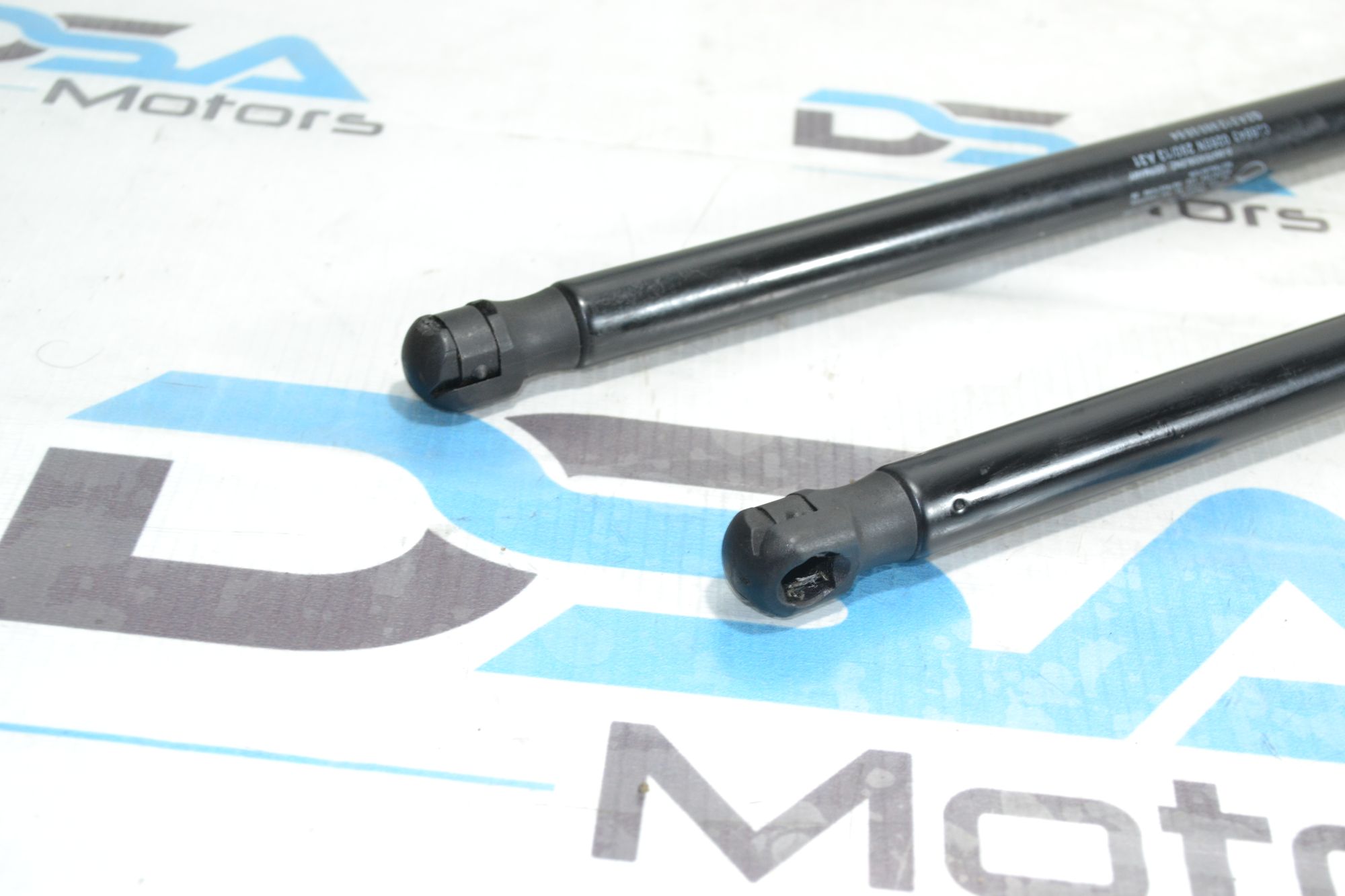 https://ycs.partsauto.market/partsauto-images/thmbs/userImages/b7628e092085f1f91467af1afb6e7630/part/125c80c4-12b7-4a3f-8415-caff3bed5b77_1780301723974.jpg
