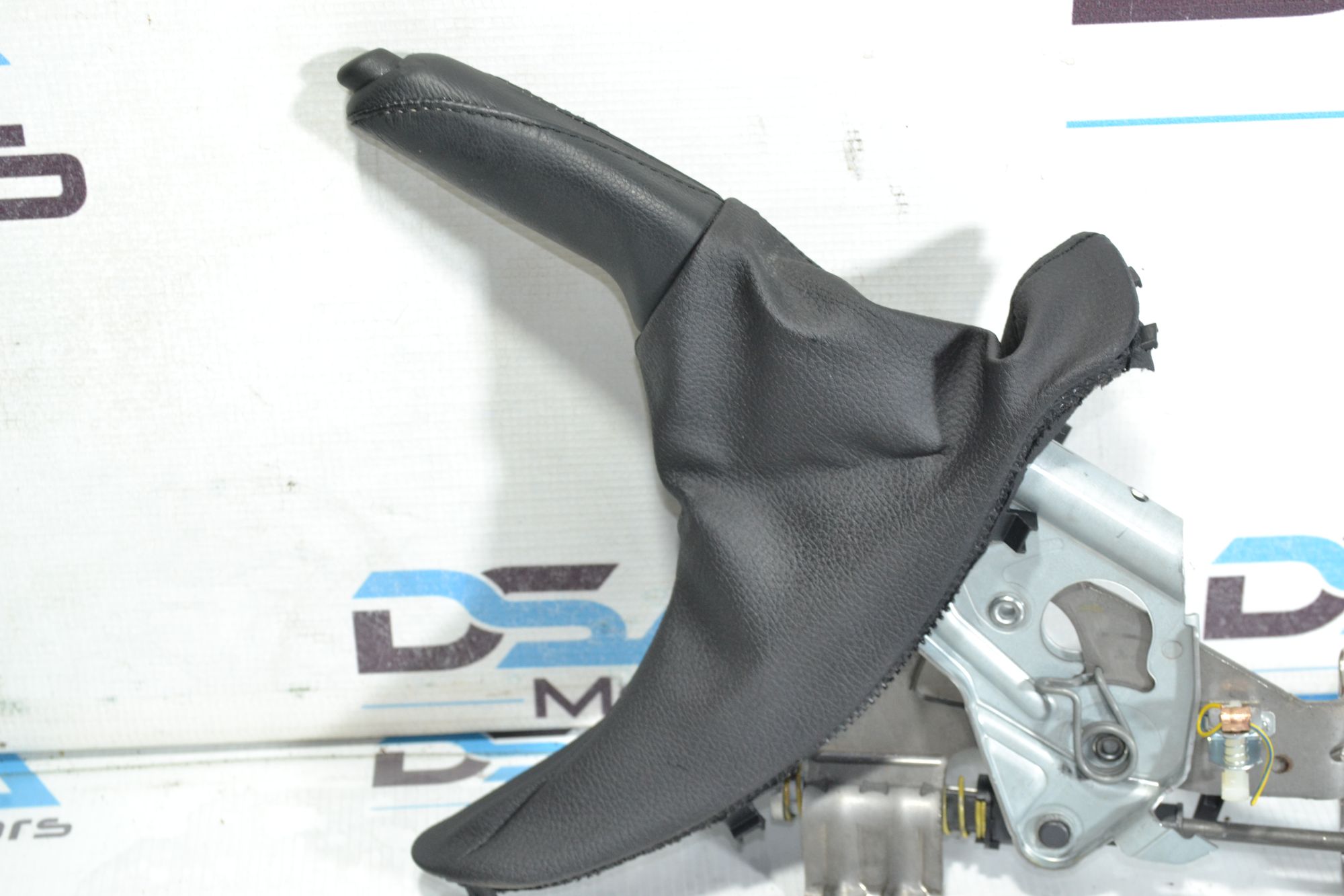 https://ycs.partsauto.market/partsauto-images/thmbs/userImages/b7628e092085f1f91467af1afb6e7630/part/125f82cb-0583-42fd-99de-99a539003ab2_1780405234000.jpg