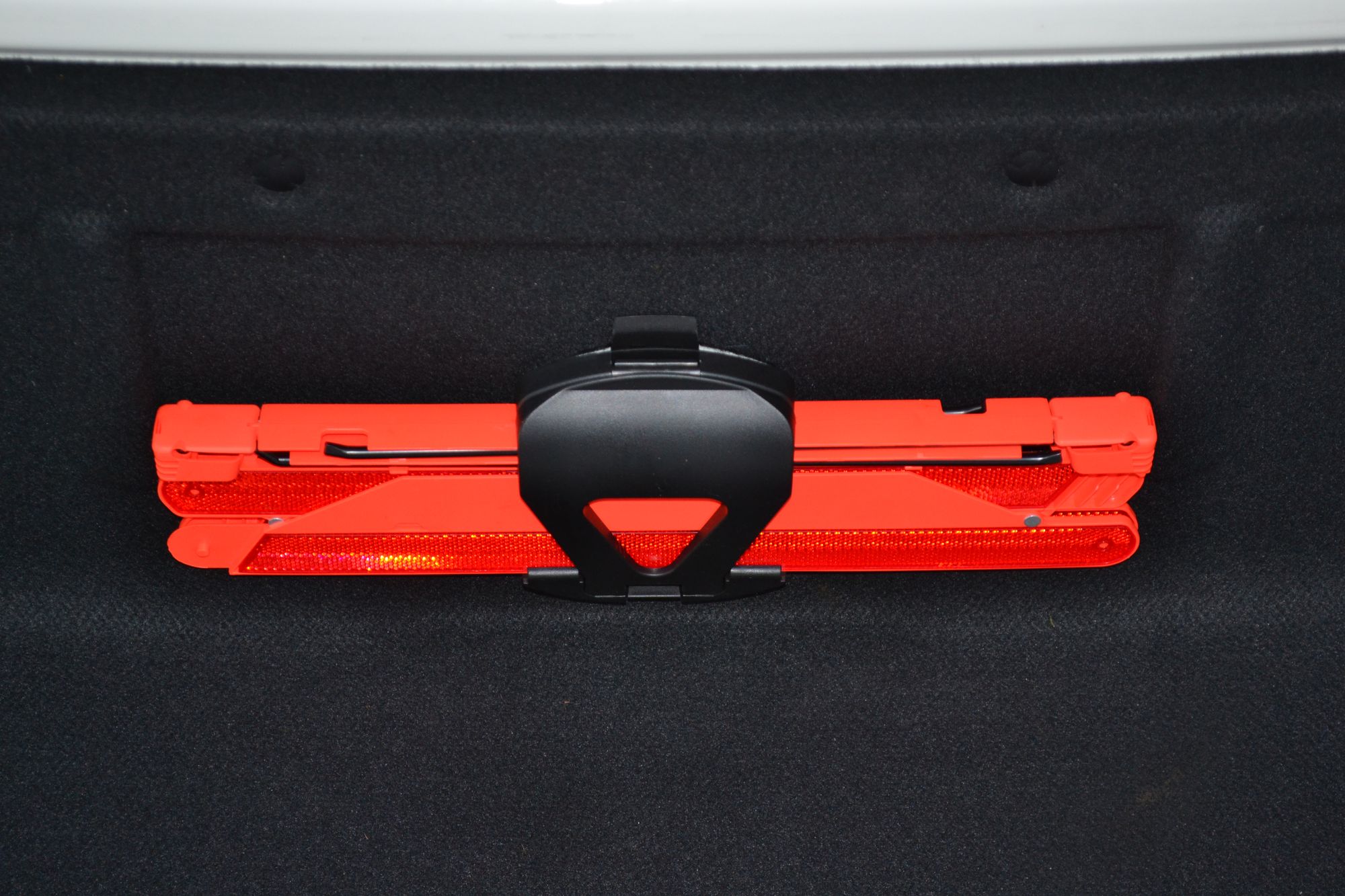 https://ycs.partsauto.market/partsauto-images/thmbs/userImages/b7628e092085f1f91467af1afb6e7630/part/12a93db2-e2a8-4572-8896-1d40b0e18904_1784197629011.jpg