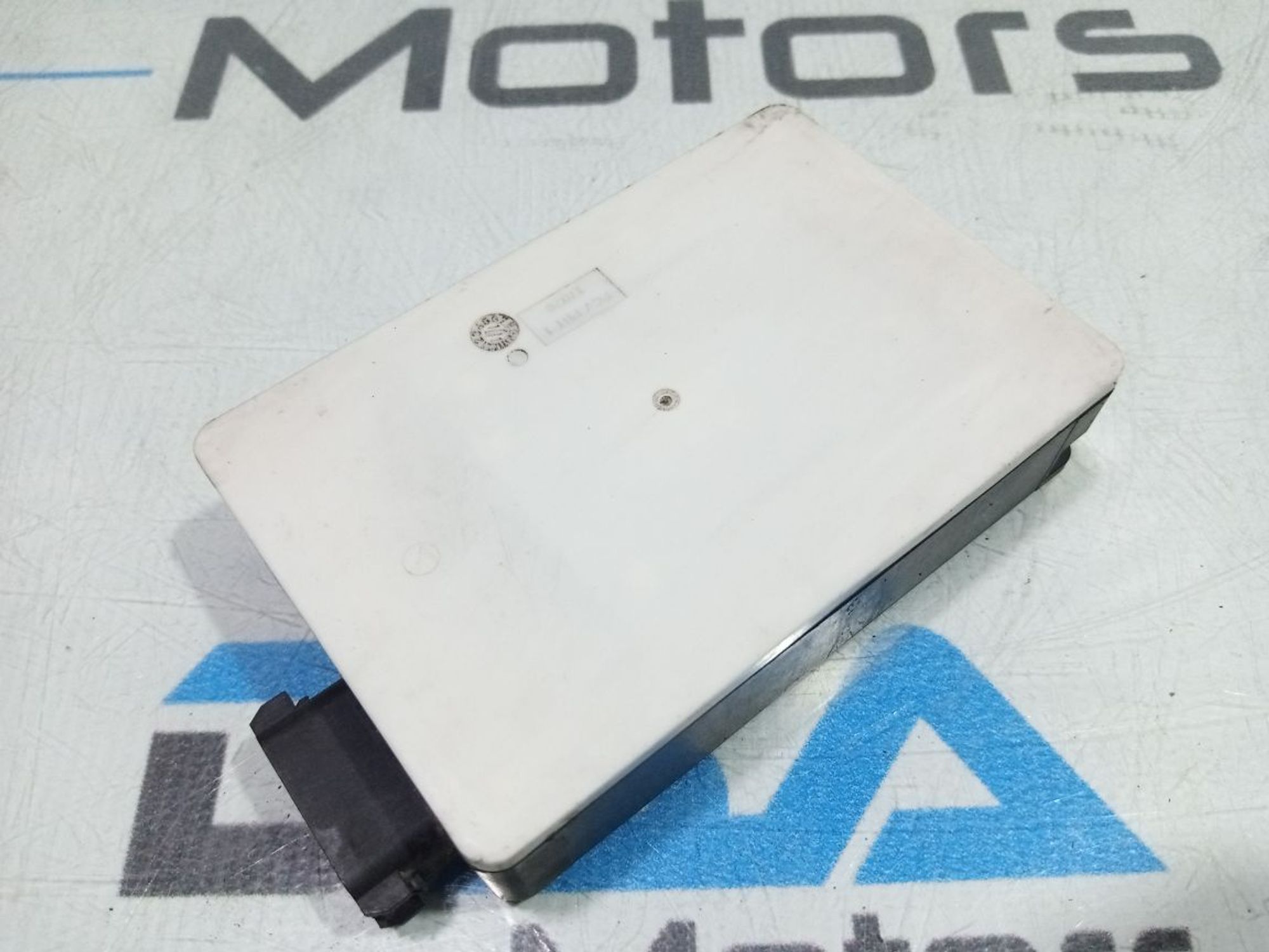 https://ycs.partsauto.market/partsauto-images/thmbs/userImages/b7628e092085f1f91467af1afb6e7630/part/13981228-d3df-4d4a-b740-d1edb0b78970_1748621668624.jpg