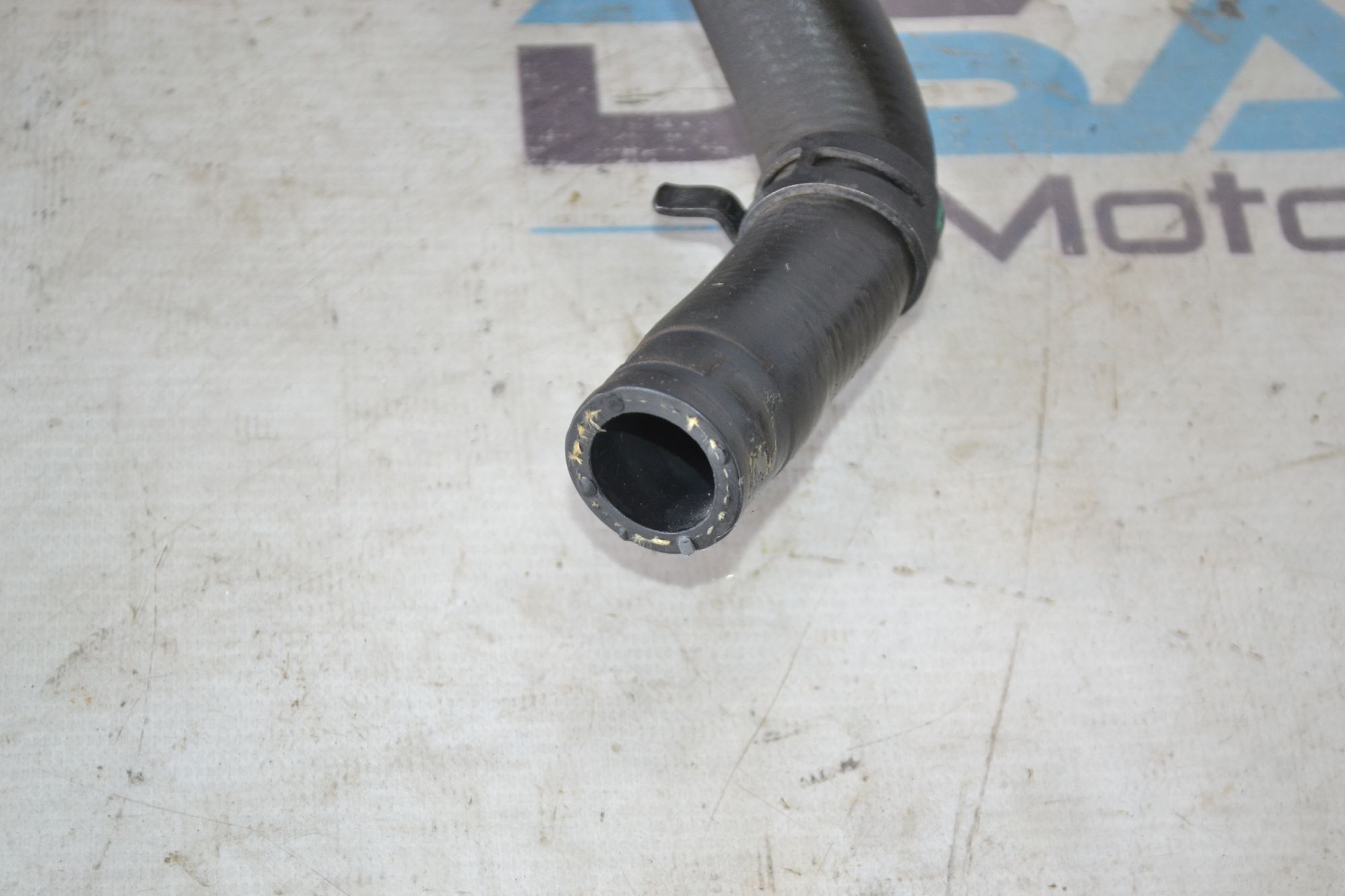 https://ycs.partsauto.market/partsauto-images/thmbs/userImages/b7628e092085f1f91467af1afb6e7630/part/13b4083d-e725-4afd-9acb-9eb853ad3270_1785417799552.jpg