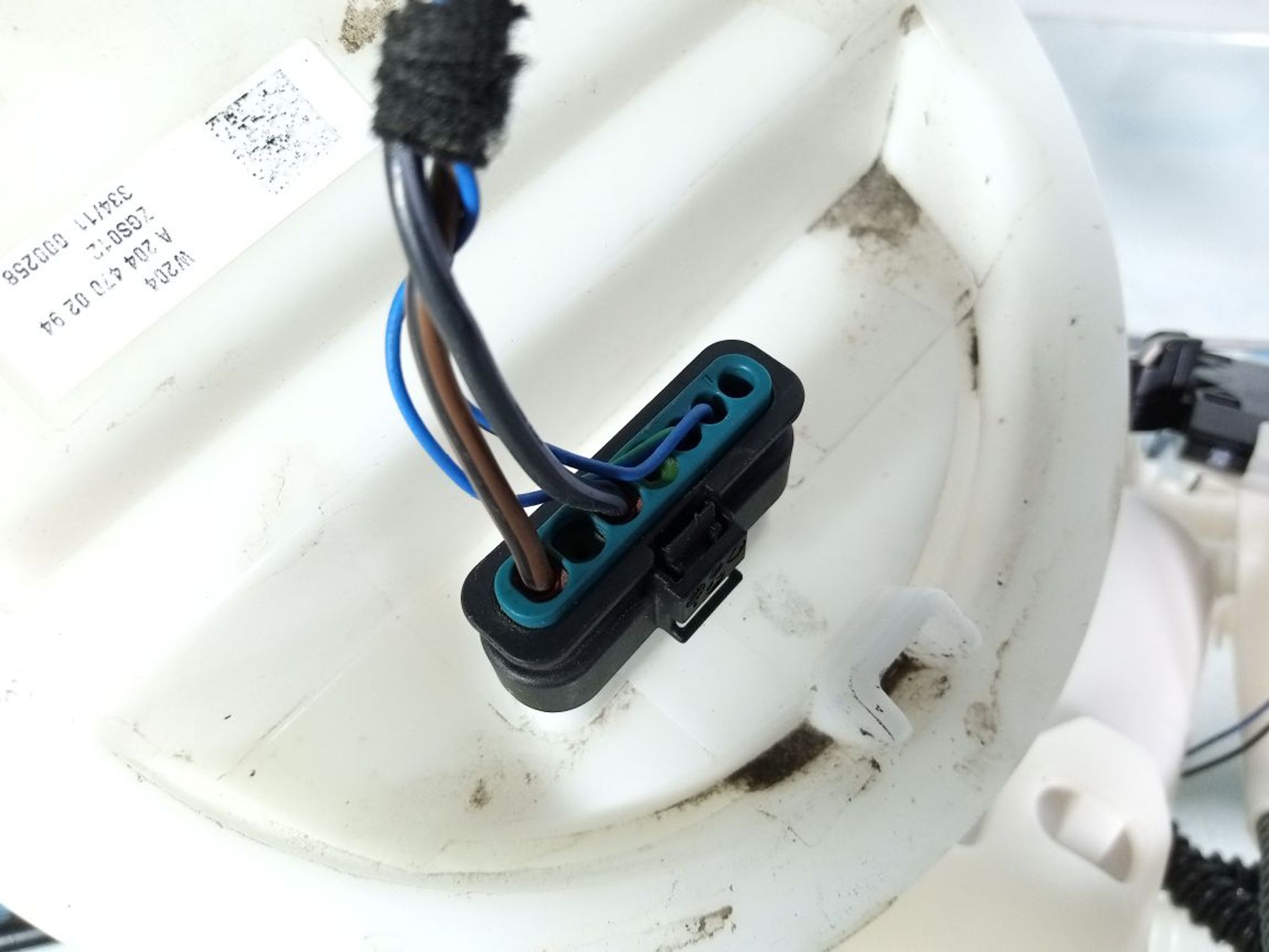 https://ycs.partsauto.market/partsauto-images/thmbs/userImages/b7628e092085f1f91467af1afb6e7630/part/147be1f6-8794-4dcd-8c9b-0fe5eacfbb15_1745316666143.jpg