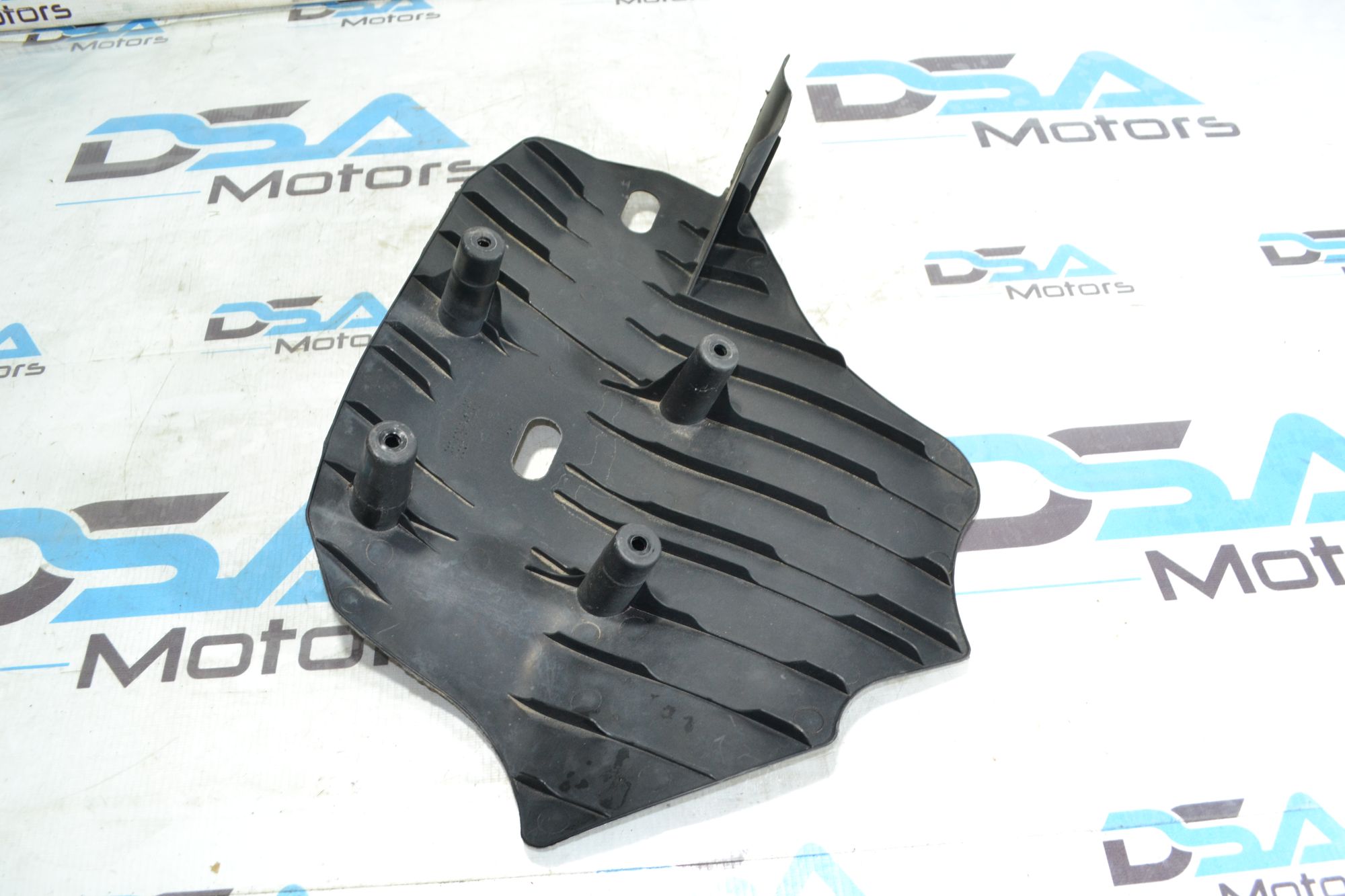 Защита задняя правая оригинал BMW F20/F21/F30/F31/F34 из Японии, 900 рублей, Кореновск