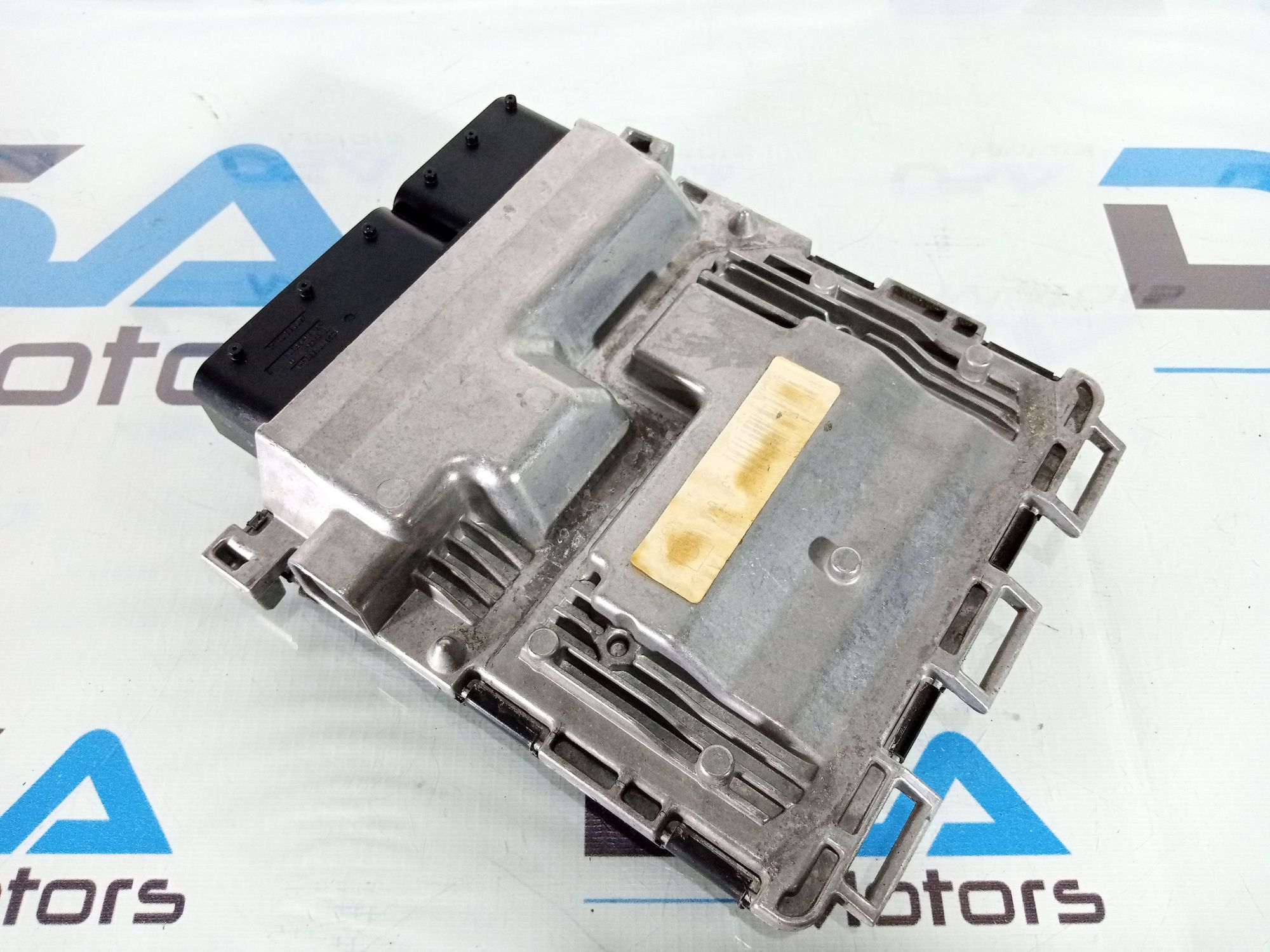 https://ycs.partsauto.market/partsauto-images/thmbs/userImages/b7628e092085f1f91467af1afb6e7630/part/14db1707-abfc-4416-b4cc-2861be3b6eb5_1719480101164.jpg