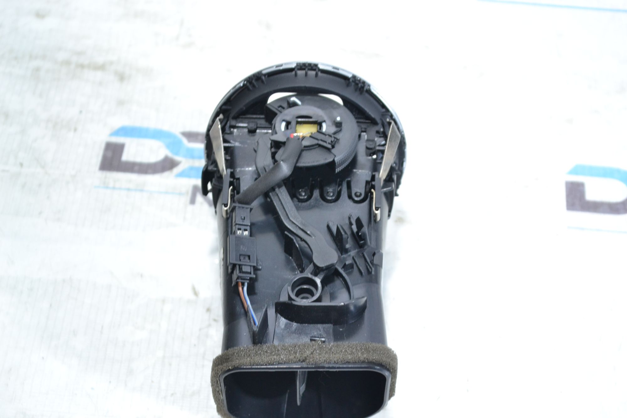 https://ycs.partsauto.market/partsauto-images/thmbs/userImages/b7628e092085f1f91467af1afb6e7630/part/14ed7e5e-e84d-4b8e-9b5f-9aebc60d0399_1780579737009.jpg