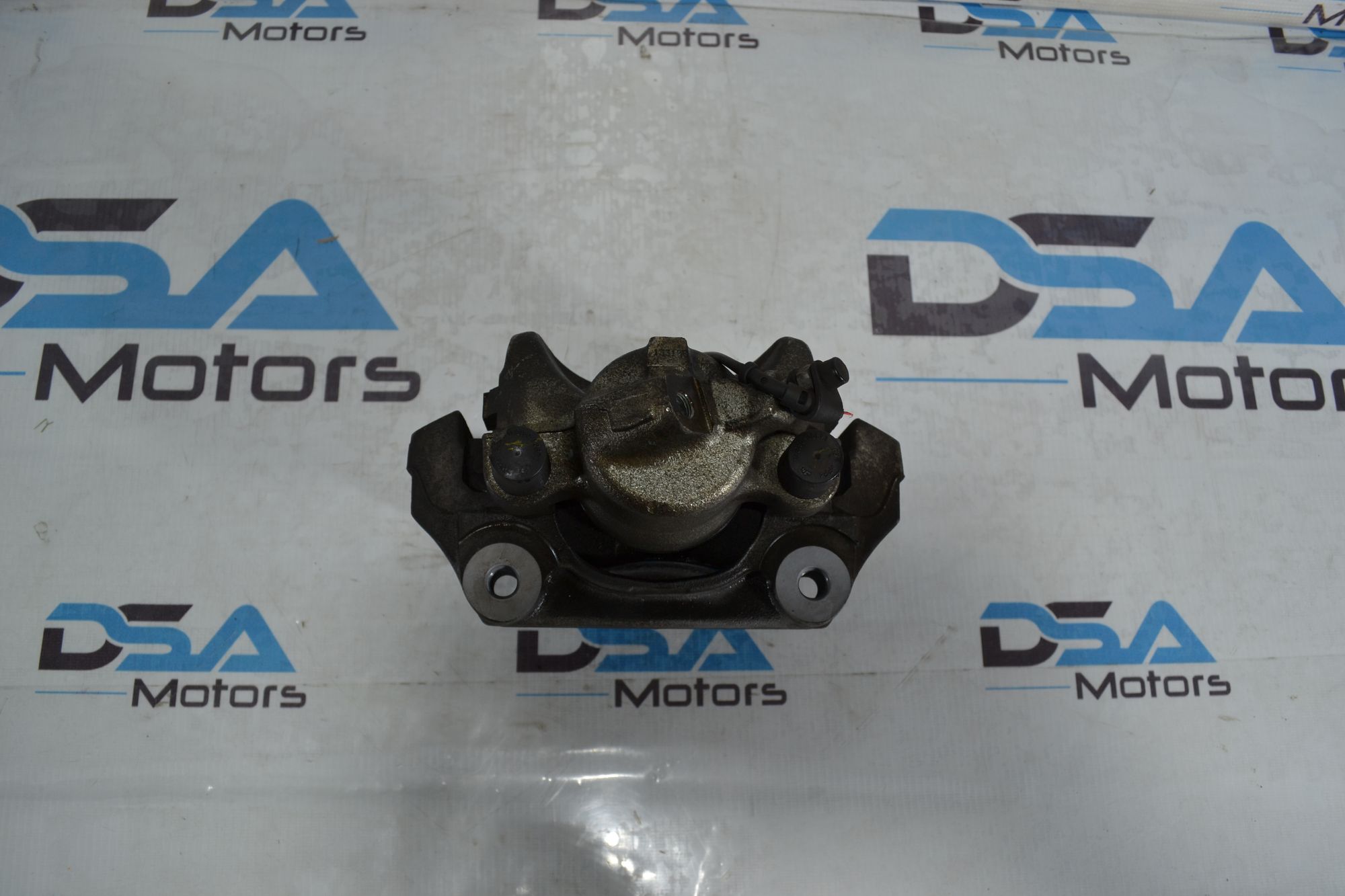 https://ycs.partsauto.market/partsauto-images/thmbs/userImages/b7628e092085f1f91467af1afb6e7630/part/15046cd0-2885-4b96-b1d4-ec0857e47cfd_1779170347467.jpg