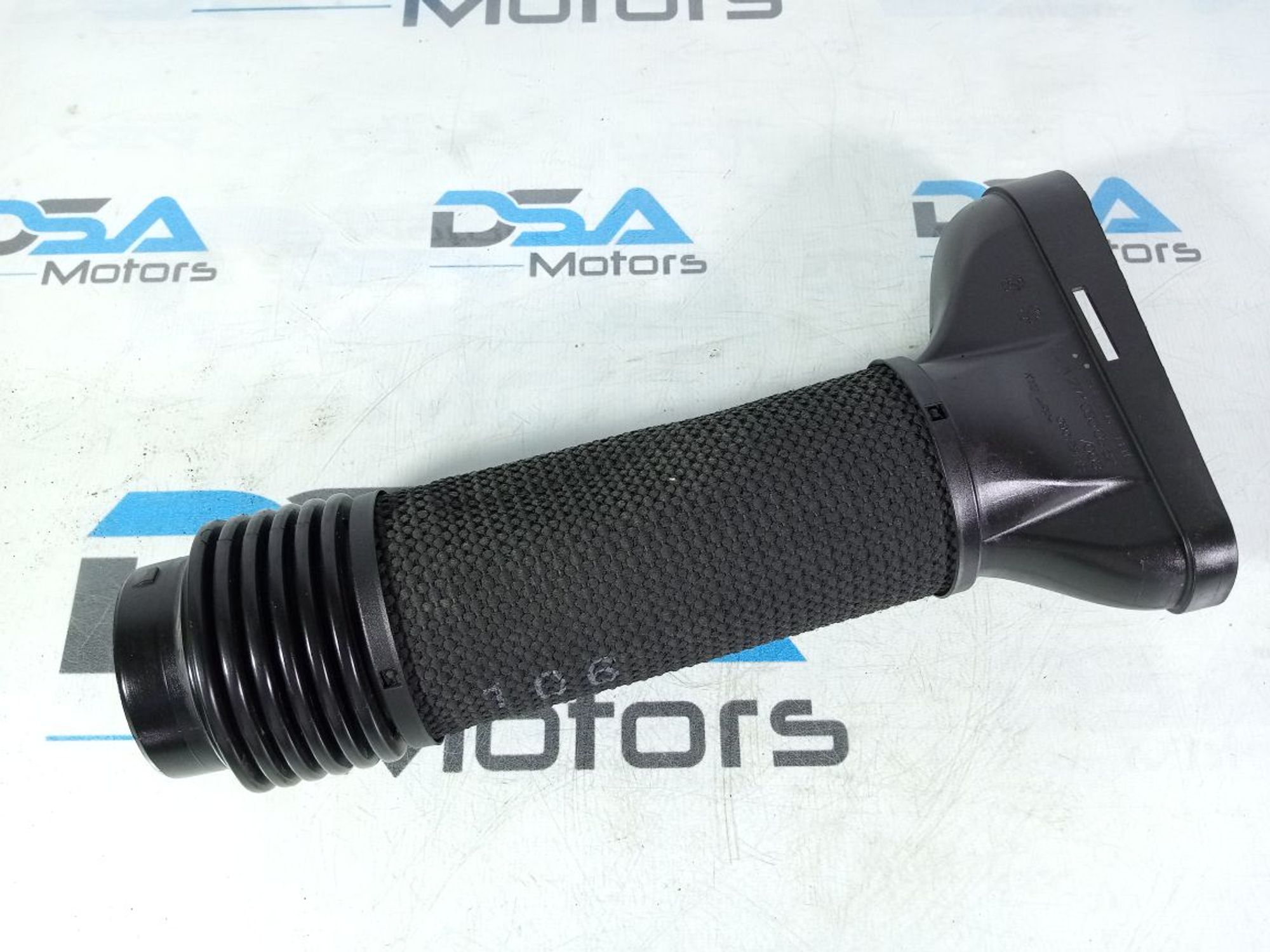 https://ycs.partsauto.market/partsauto-images/thmbs/userImages/b7628e092085f1f91467af1afb6e7630/part/1511a234-a848-409b-8ce6-68397572f301_1744639635087.jpg