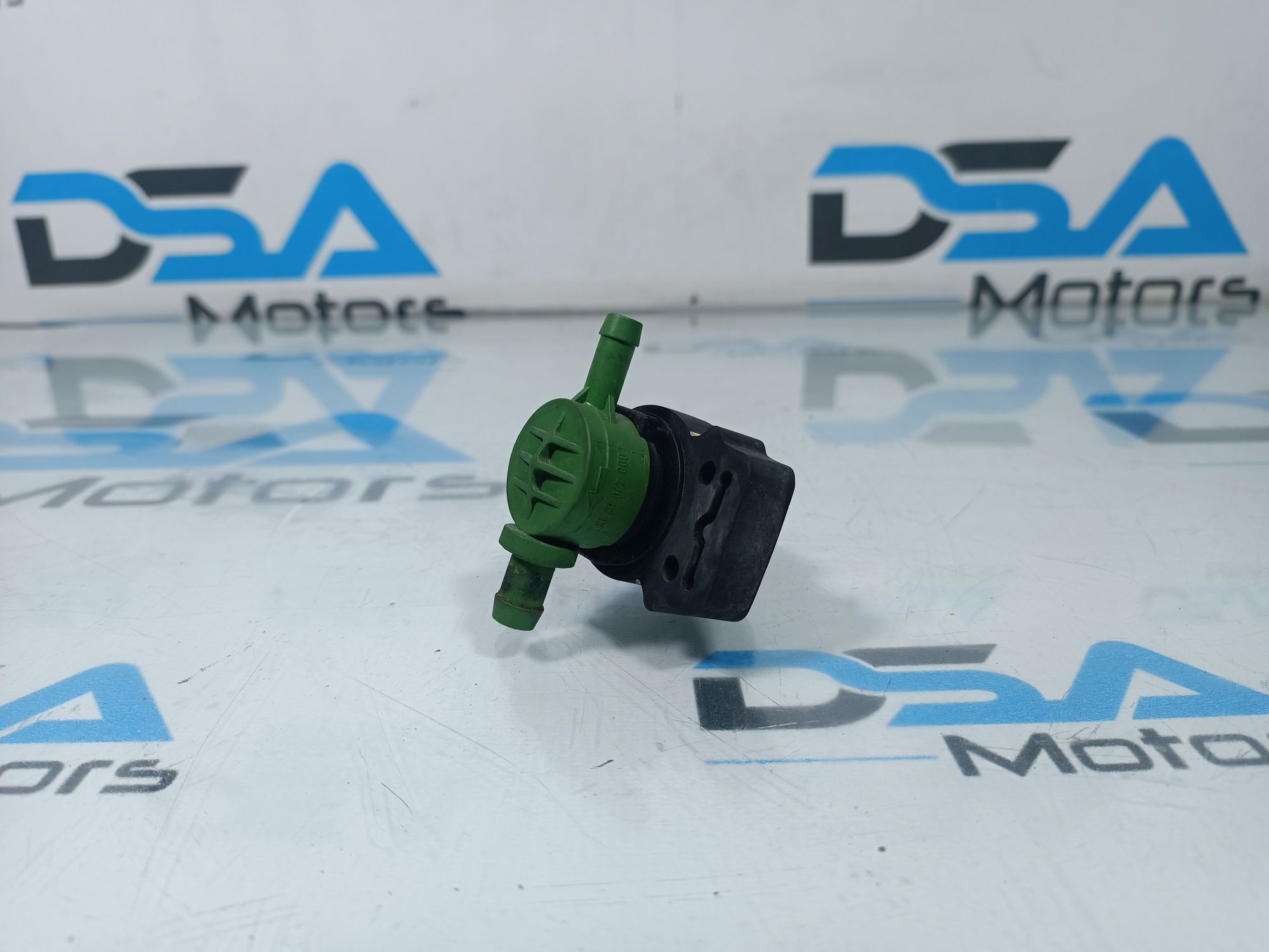 https://ycs.partsauto.market/partsauto-images/thmbs/userImages/b7628e092085f1f91467af1afb6e7630/part/153a0258-088f-4fd9-bc0d-6ac5c332032d_1710674228658.jpg