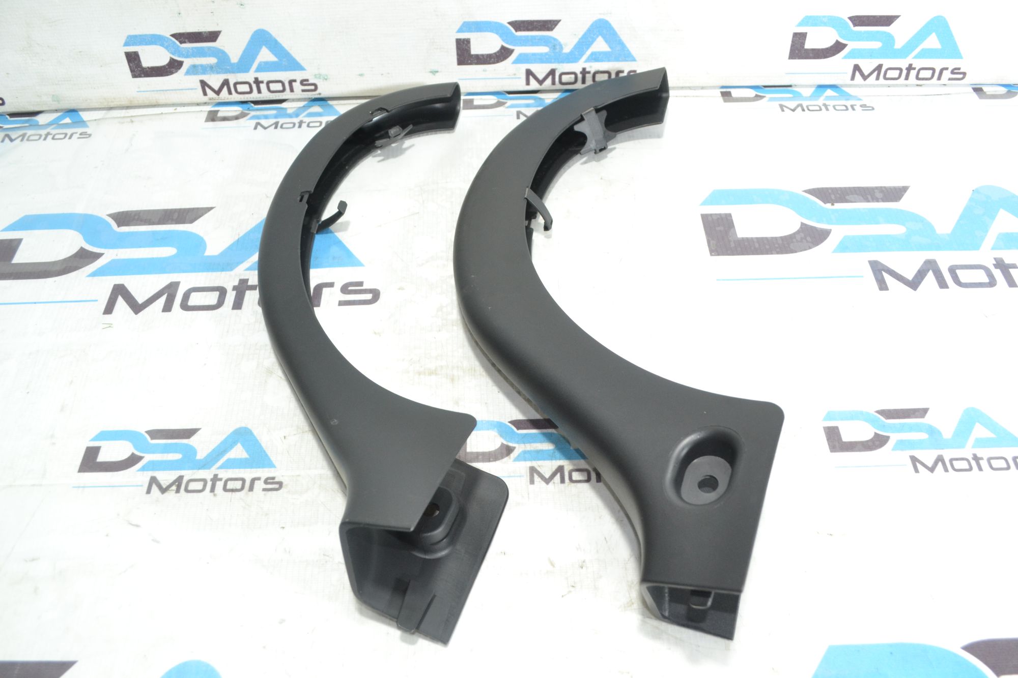 https://ycs.partsauto.market/partsauto-images/thmbs/userImages/b7628e092085f1f91467af1afb6e7630/part/153b8b76-2c37-4637-9967-40bbc290f1a0_1781098606671.jpg