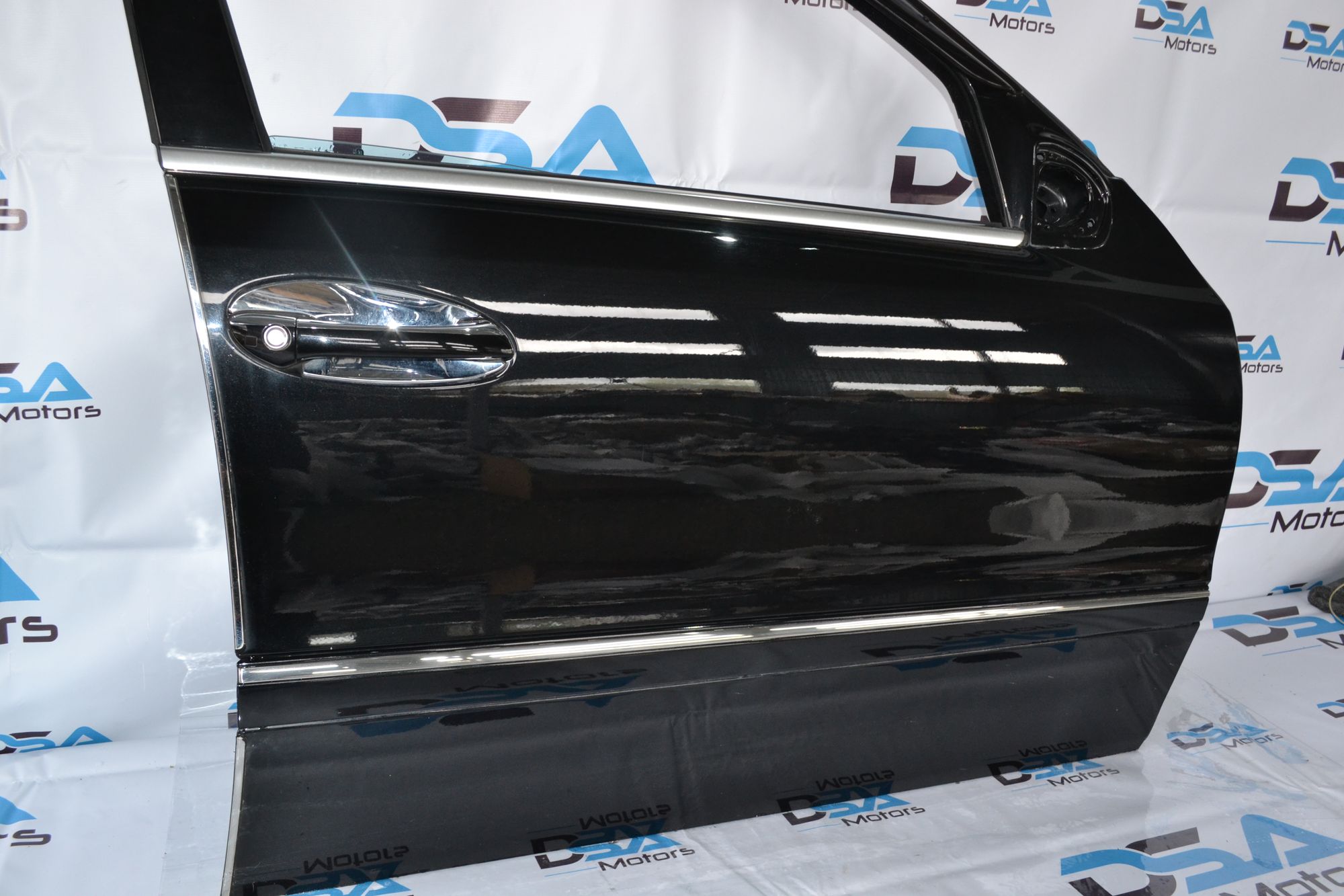 https://ycs.partsauto.market/partsauto-images/thmbs/userImages/b7628e092085f1f91467af1afb6e7630/part/15f018bb-0ed3-4145-9474-051a97fe667e_1777030221689.jpg
