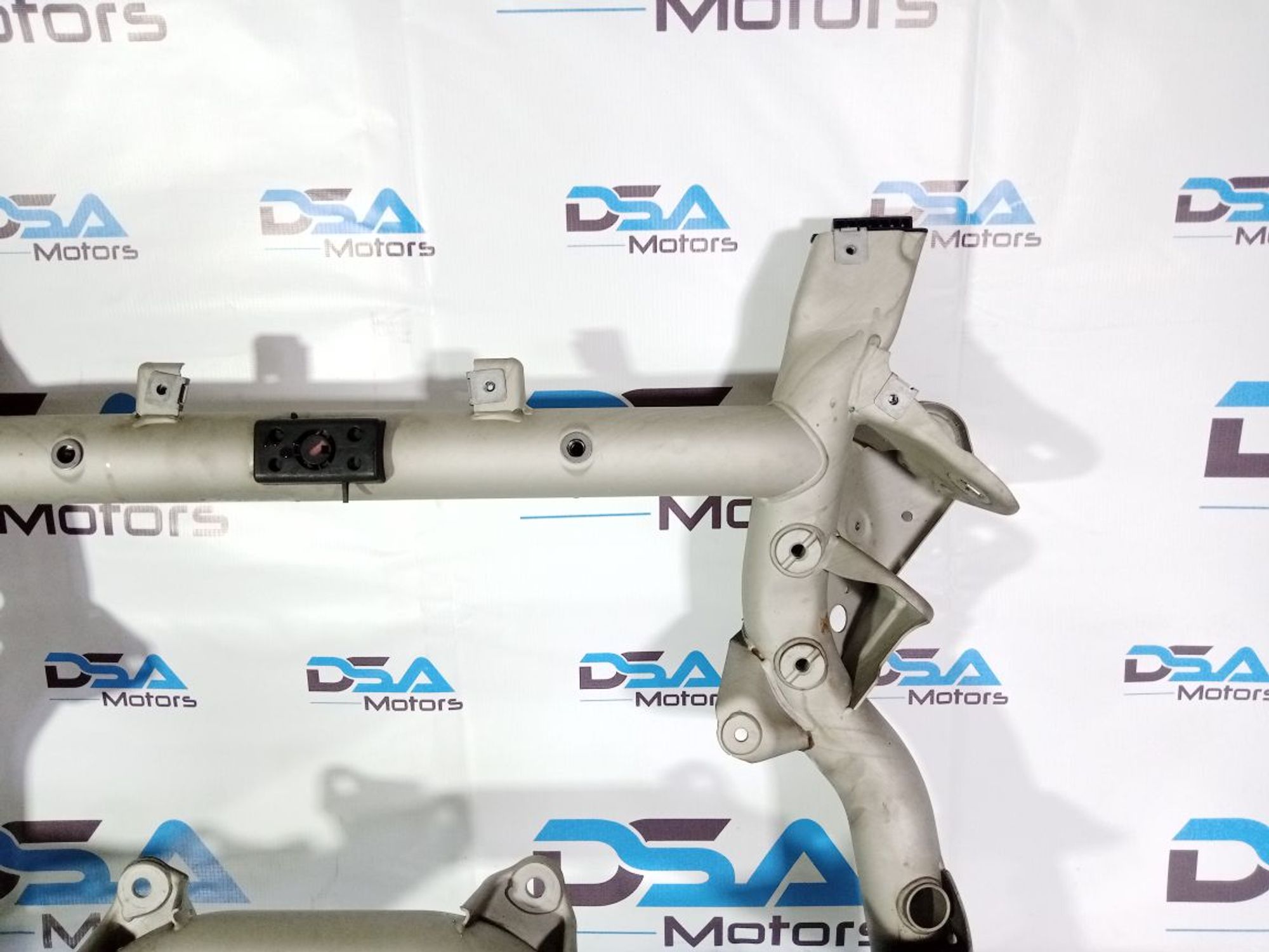 https://ycs.partsauto.market/partsauto-images/thmbs/userImages/b7628e092085f1f91467af1afb6e7630/part/1650e9f9-2d9c-4df4-a815-06a99745b070_1740838857380.jpg