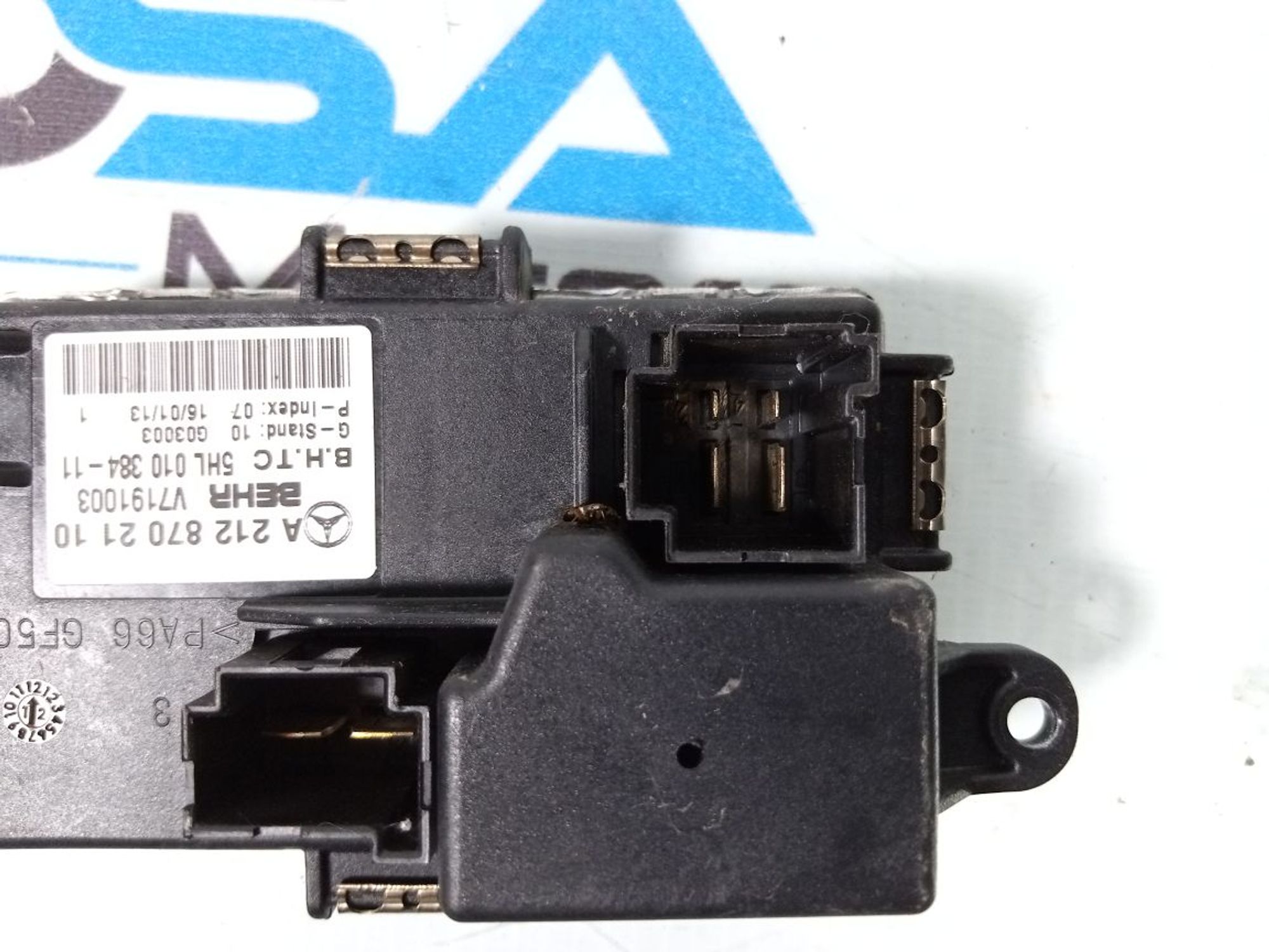 https://ycs.partsauto.market/partsauto-images/thmbs/userImages/b7628e092085f1f91467af1afb6e7630/part/1651e2a3-999b-48a0-a3e1-af565fa9e341_1727261656110.jpg