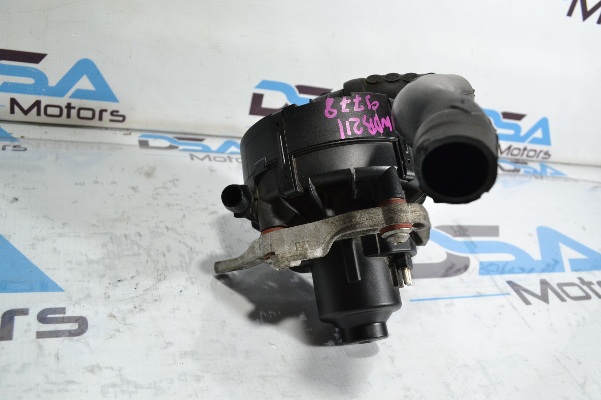https://ycs.partsauto.market/partsauto-images/thmbs/userImages/b7628e092085f1f91467af1afb6e7630/part/16524ddf-b20b-4076-9135-452682addbdd_1778063223290.jpg