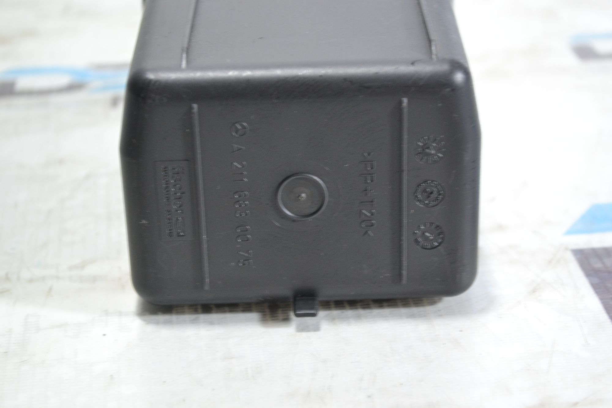 https://ycs.partsauto.market/partsauto-images/thmbs/userImages/b7628e092085f1f91467af1afb6e7630/part/166694a5-8936-48cb-825d-c9d7540c7d79_1780569698522.jpg