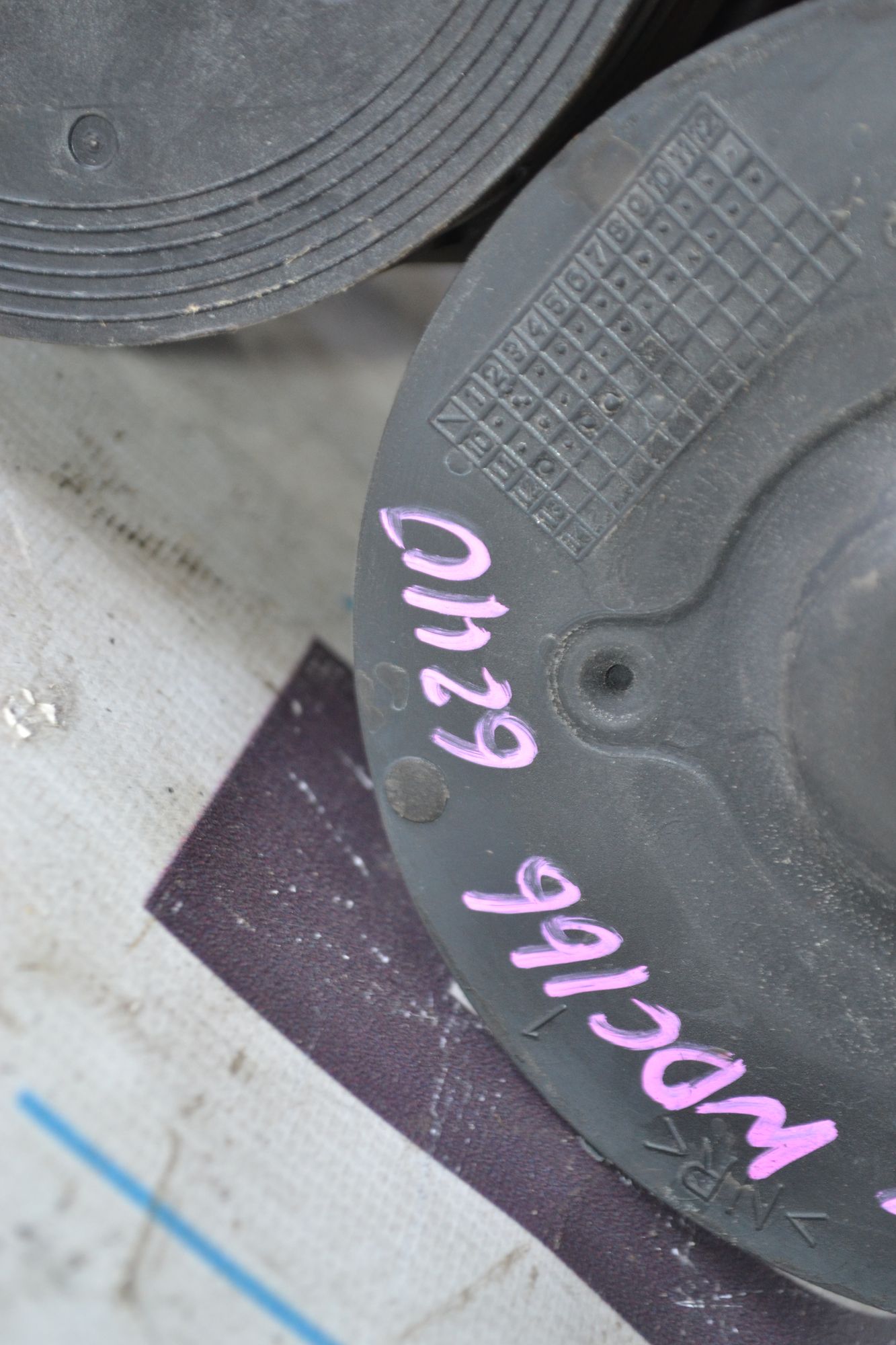 https://ycs.partsauto.market/partsauto-images/thmbs/userImages/b7628e092085f1f91467af1afb6e7630/part/1676349d-b6bc-4975-a2b7-4d6a72193dca_1785151653607.jpg