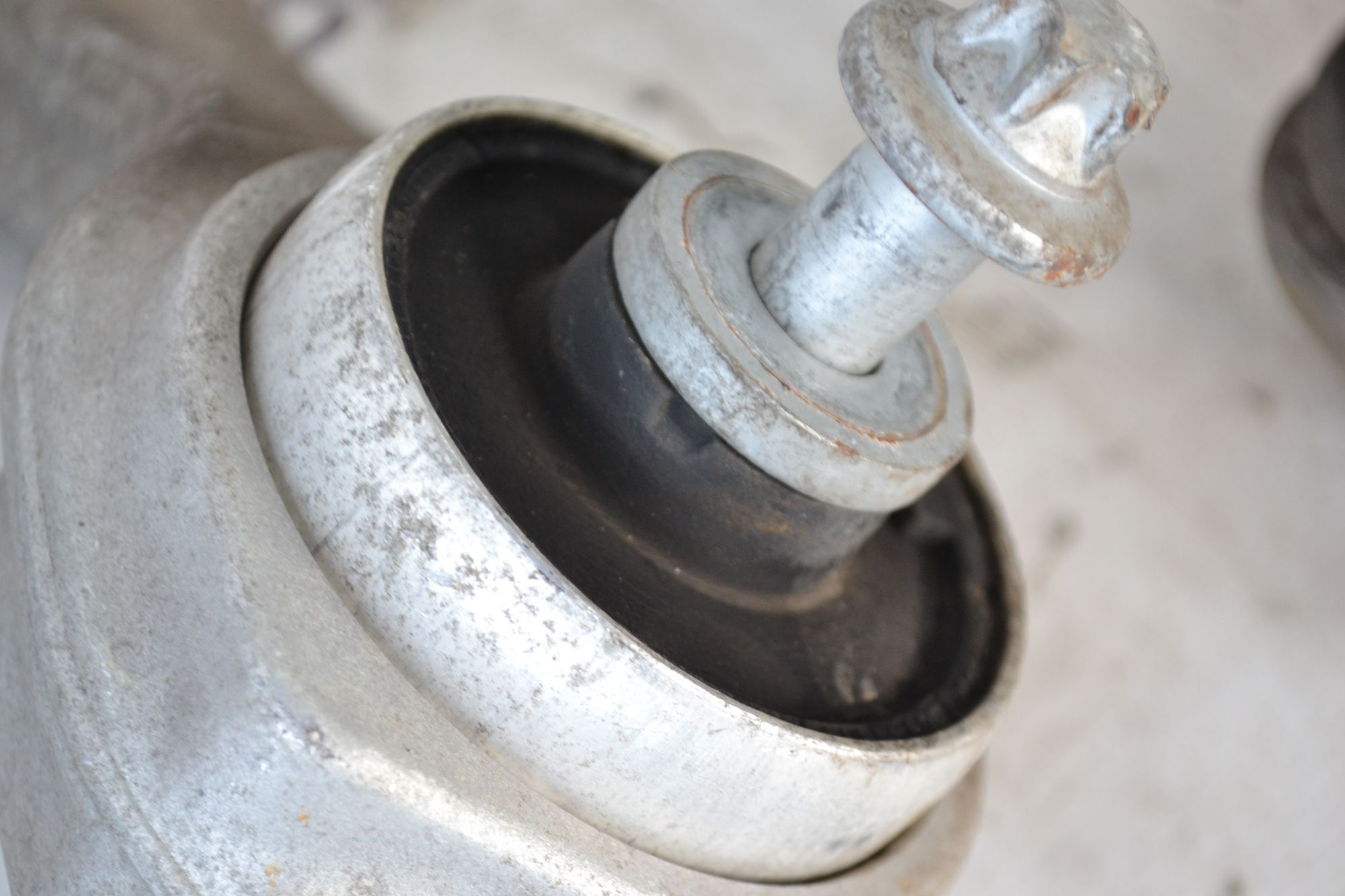 https://ycs.partsauto.market/partsauto-images/thmbs/userImages/b7628e092085f1f91467af1afb6e7630/part/168946df-d413-4477-a3ae-c7f8126a080a_1785157311587.jpg