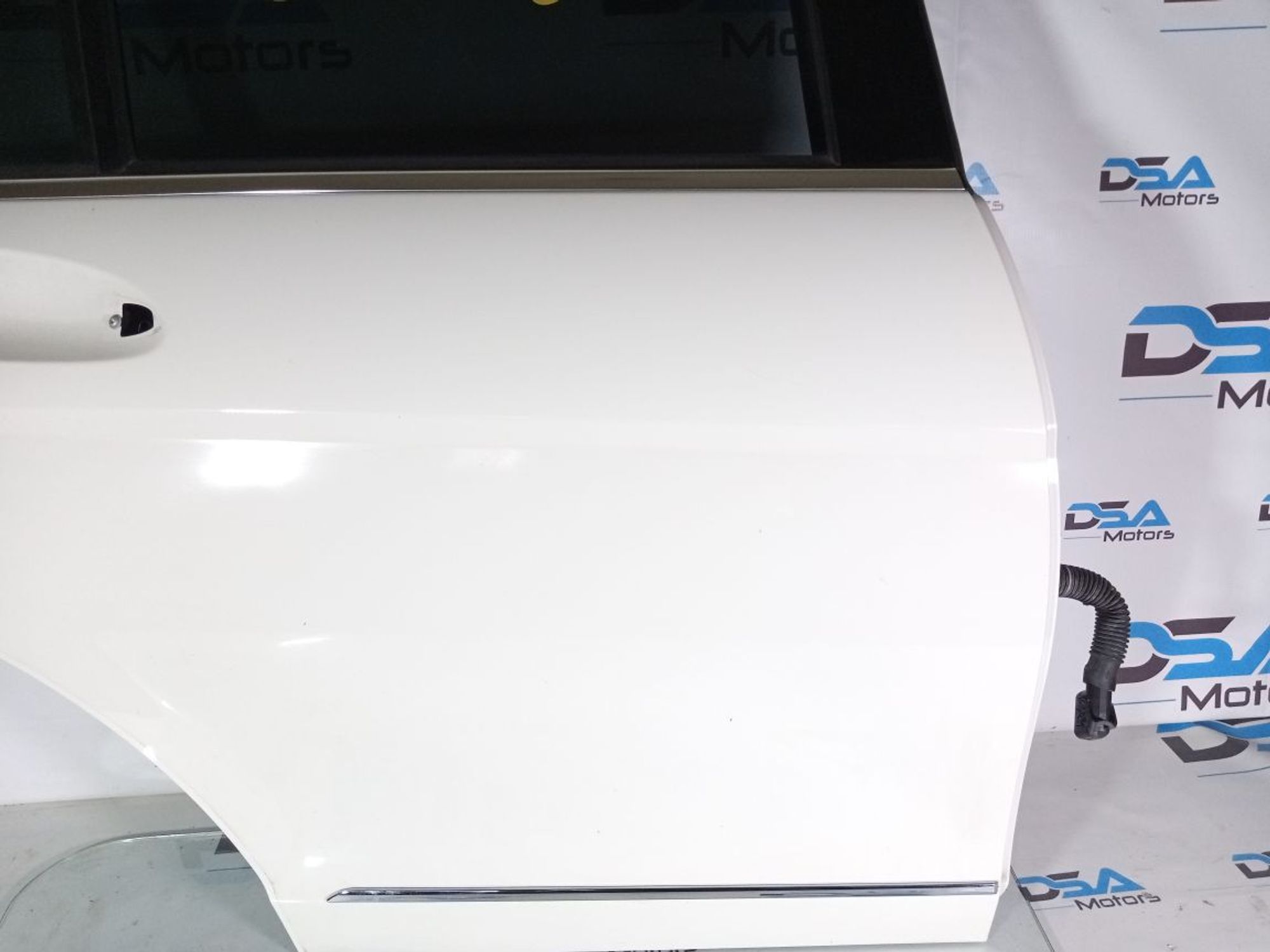 https://ycs.partsauto.market/partsauto-images/thmbs/userImages/b7628e092085f1f91467af1afb6e7630/part/16a73ba3-ec90-434d-88a3-f7fb882a3797_1746958200598.jpg