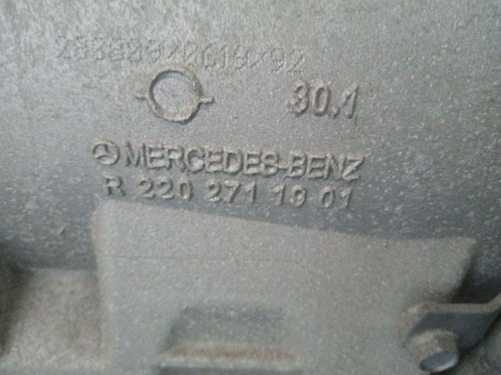https://ycs.partsauto.market/partsauto-images/thmbs/userImages/b7628e092085f1f91467af1afb6e7630/part/1729411d-6f73-48ae-9ff1-3996ae42b39c_1742893704259.jpg
