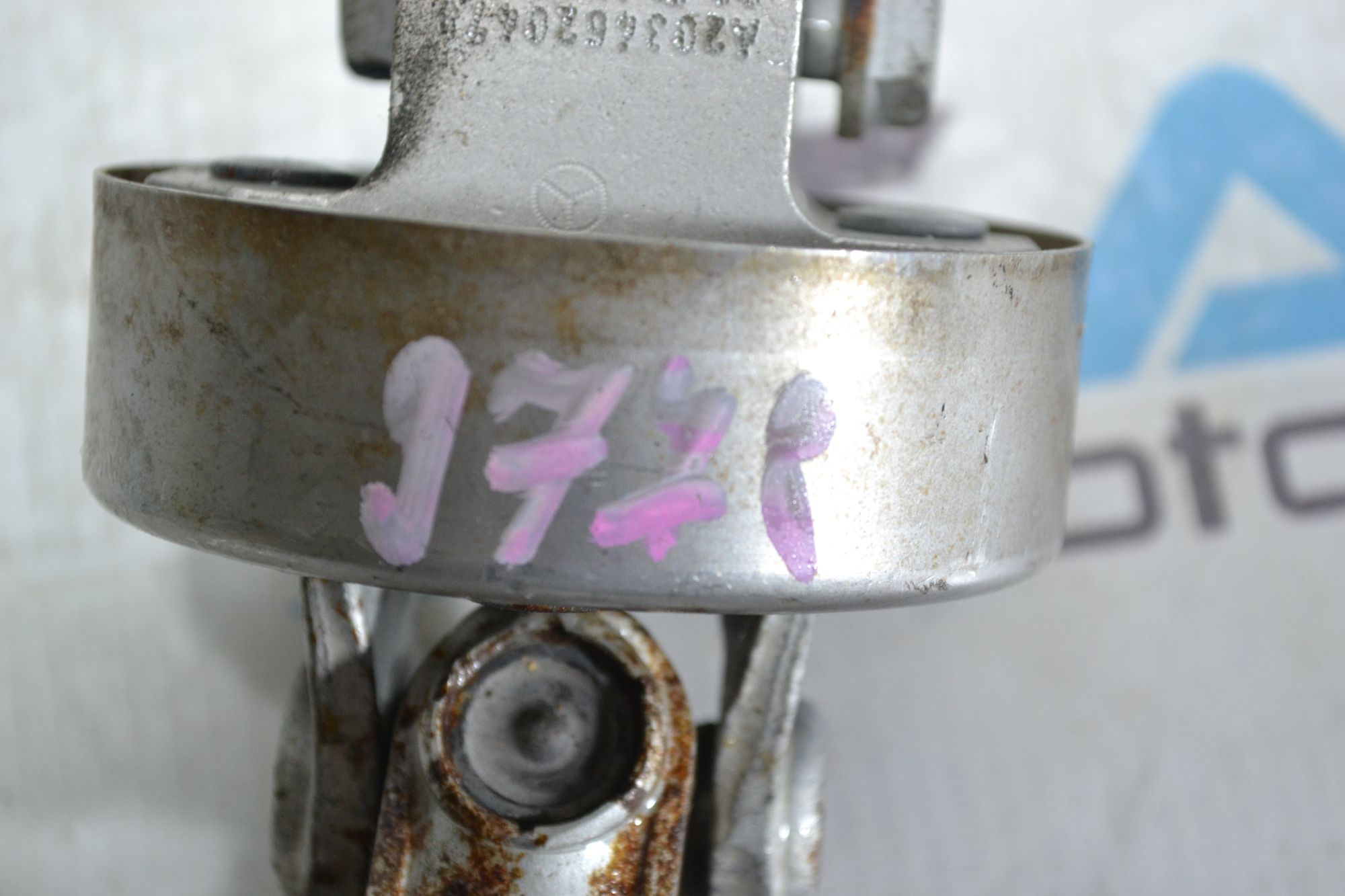 https://ycs.partsauto.market/partsauto-images/thmbs/userImages/b7628e092085f1f91467af1afb6e7630/part/1771364a-3107-4ee9-bb76-79799a609fce_1780313925199.jpg