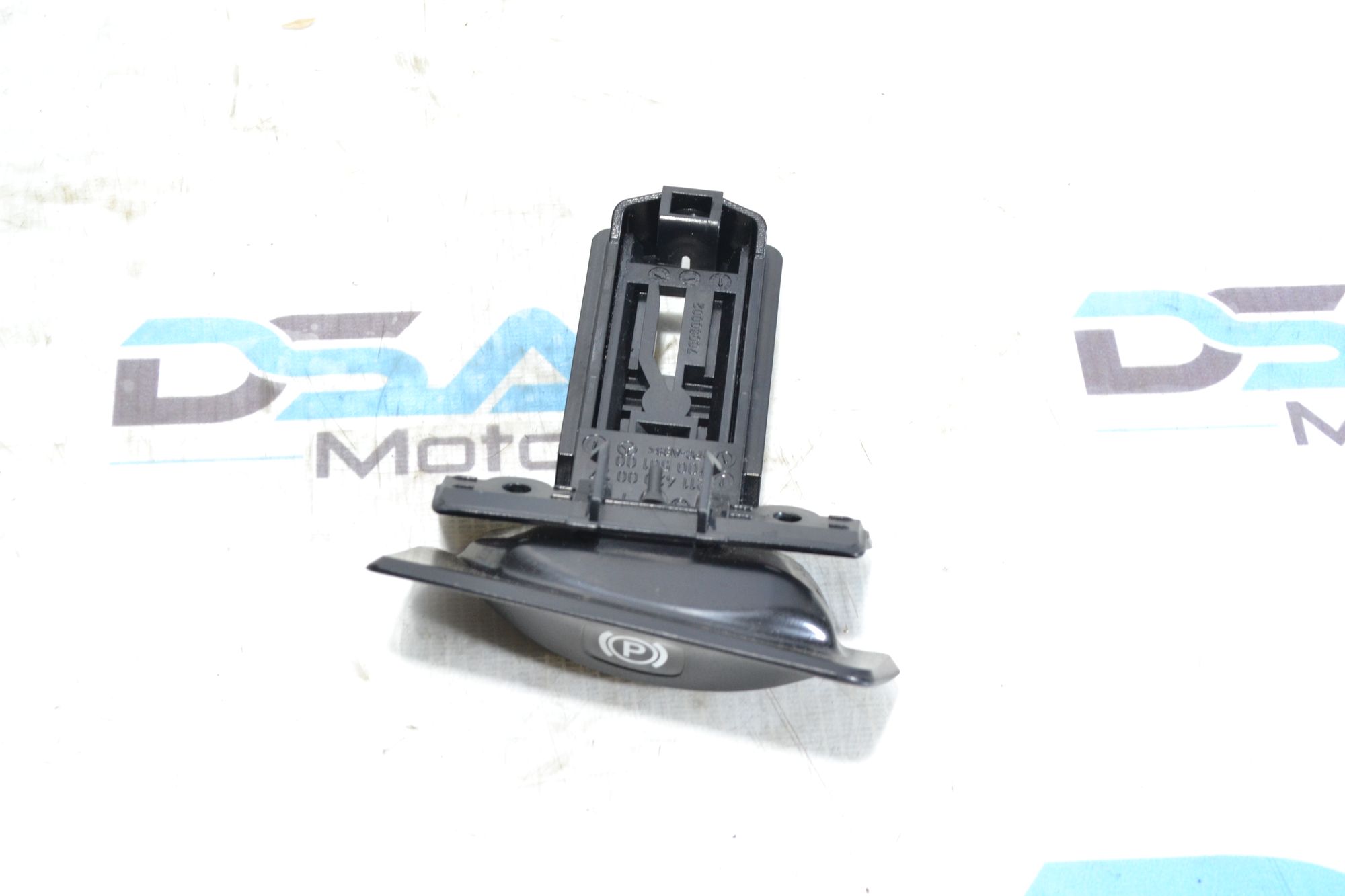 https://ycs.partsauto.market/partsauto-images/thmbs/userImages/b7628e092085f1f91467af1afb6e7630/part/17b31800-57a9-434e-b677-6bdaf2802023_1781591326105.jpg