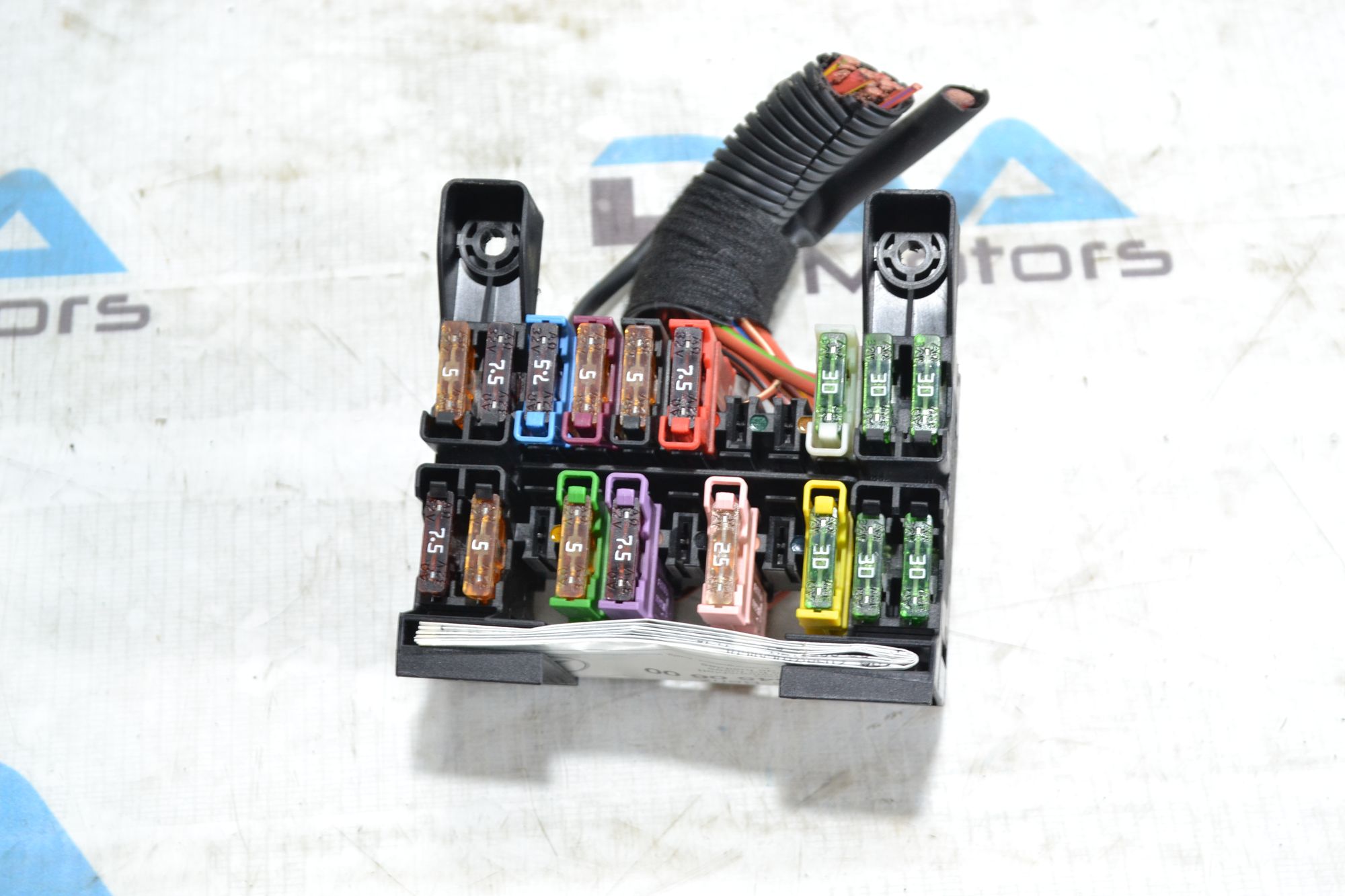 https://ycs.partsauto.market/partsauto-images/thmbs/userImages/b7628e092085f1f91467af1afb6e7630/part/17c28588-999c-443f-8fe1-3fc5fca80e66_1781595841869.jpg