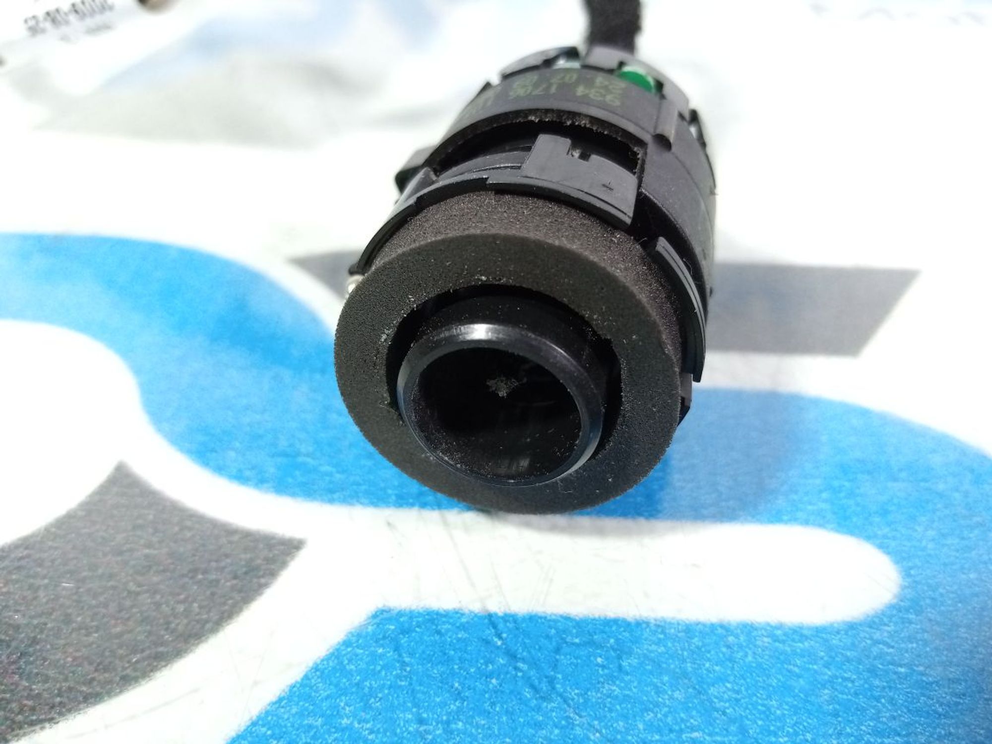 https://ycs.partsauto.market/partsauto-images/thmbs/userImages/b7628e092085f1f91467af1afb6e7630/part/17c32fde-ff4d-4310-949d-fecea2c42f8a_1742906948110.jpg