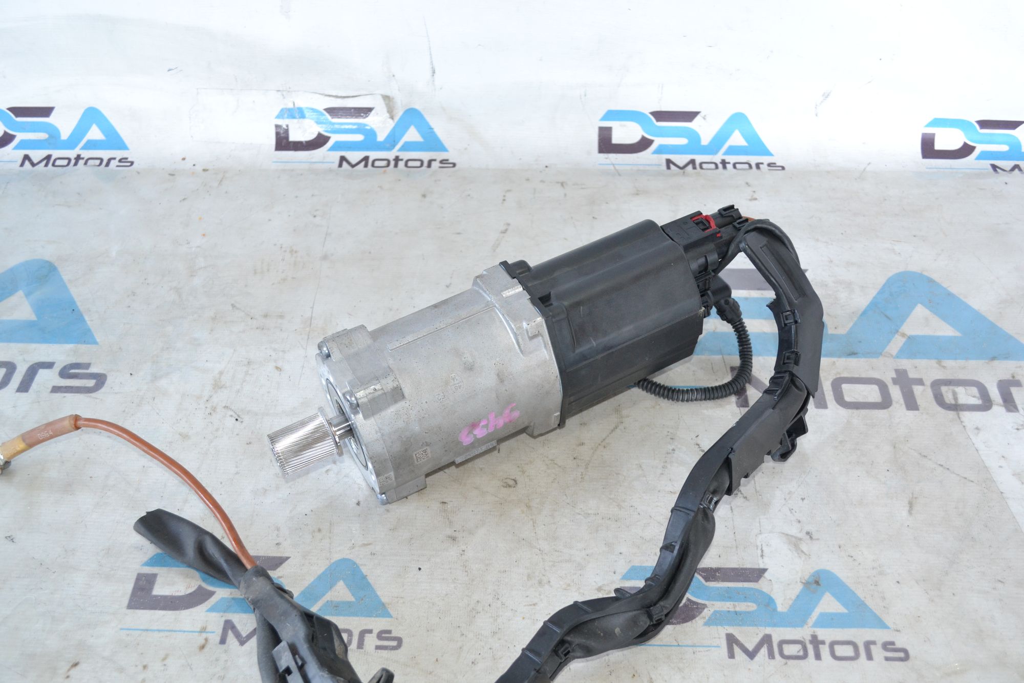 https://ycs.partsauto.market/partsauto-images/thmbs/userImages/b7628e092085f1f91467af1afb6e7630/part/184a16bc-4669-45ce-810d-200c00634e51_1785495868794.jpg