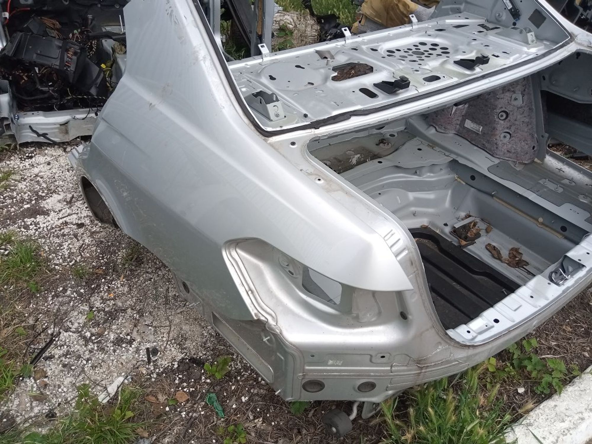 https://ycs.partsauto.market/partsauto-images/thmbs/userImages/b7628e092085f1f91467af1afb6e7630/part/18957b9a-2a27-4ccc-8f73-348185fc7965_1750854236133.jpg