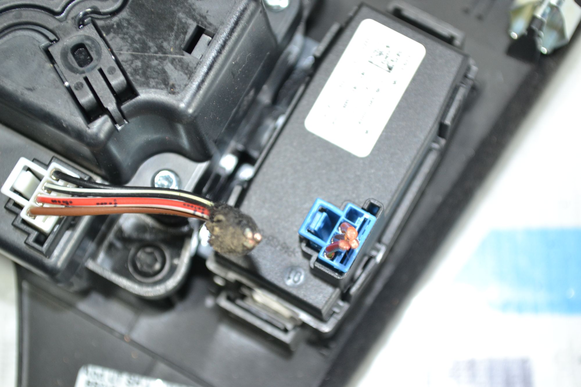 https://ycs.partsauto.market/partsauto-images/thmbs/userImages/b7628e092085f1f91467af1afb6e7630/part/189edd8e-c0d5-4996-95aa-7815d79e4ea7_1780041340308.jpg