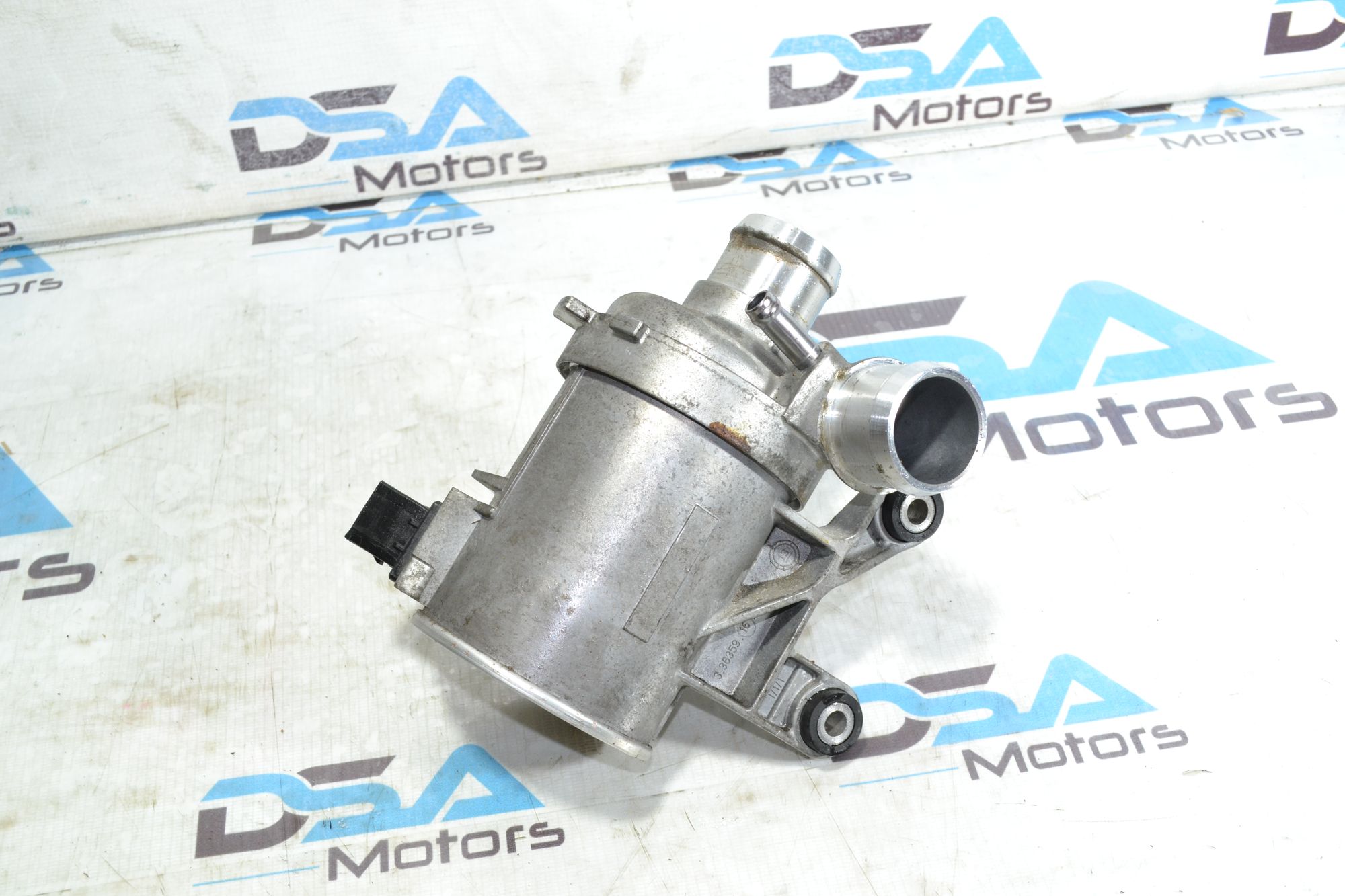 https://ycs.partsauto.market/partsauto-images/thmbs/userImages/b7628e092085f1f91467af1afb6e7630/part/18c9af65-d8c0-431b-932f-bfd08310eaa1_1783509540829.jpg