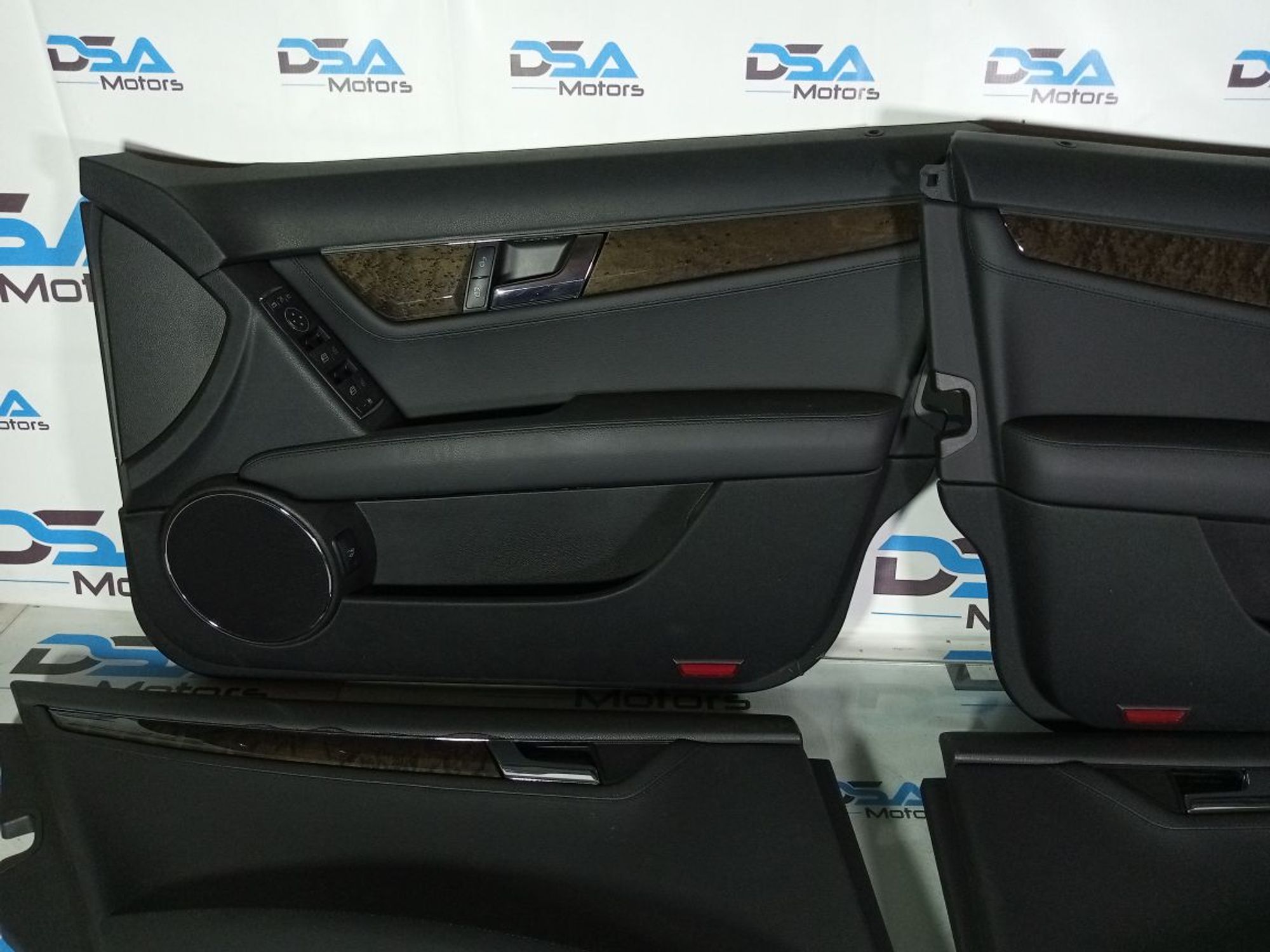 https://ycs.partsauto.market/partsauto-images/thmbs/userImages/b7628e092085f1f91467af1afb6e7630/part/1915c3f4-0d7d-42e0-b419-35aff5ab16cd_1745843772506.jpg