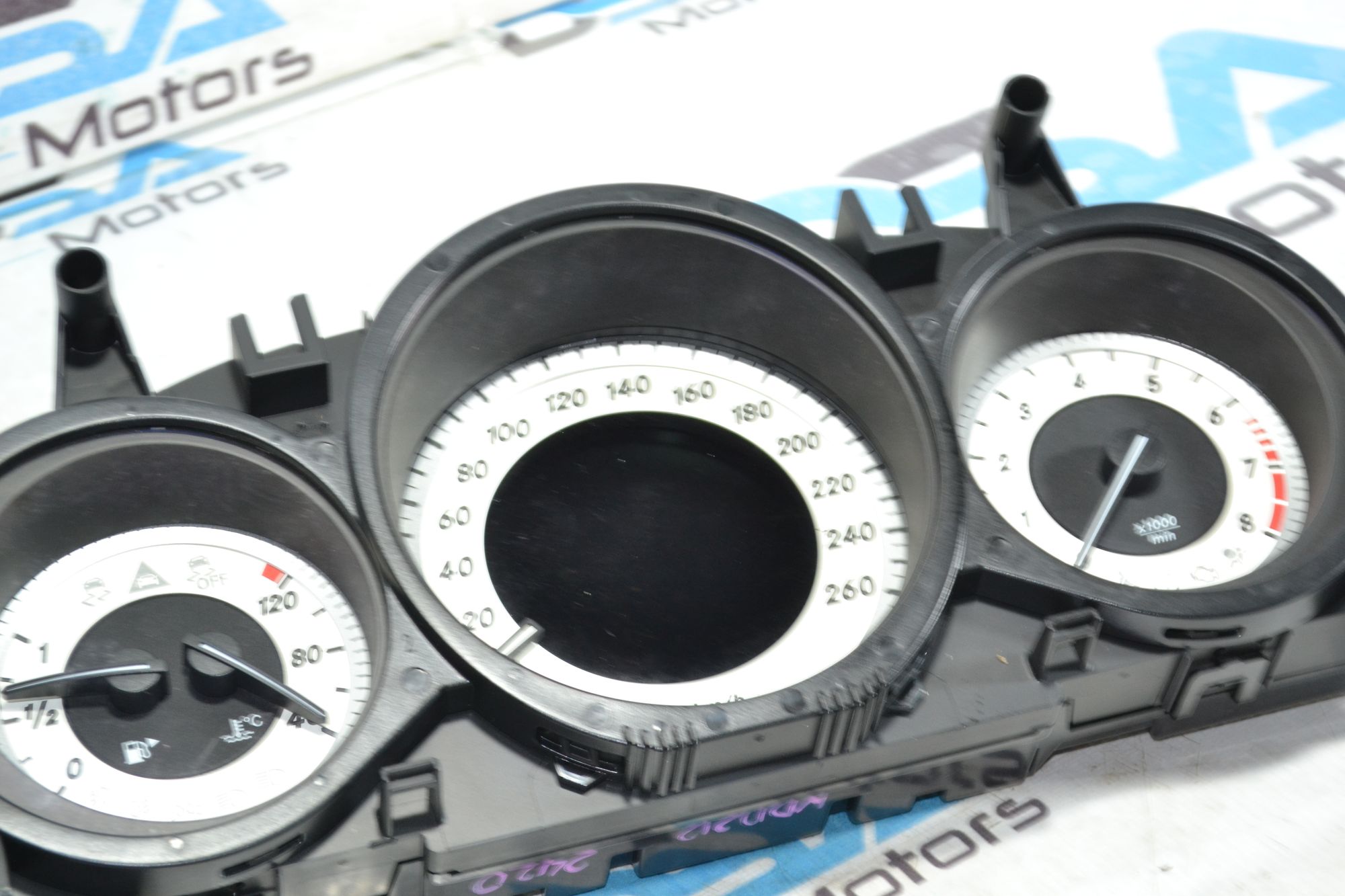 https://ycs.partsauto.market/partsauto-images/thmbs/userImages/b7628e092085f1f91467af1afb6e7630/part/1929524b-2eac-42bf-8a2b-d75b00d90ea8_1780983854931.jpg