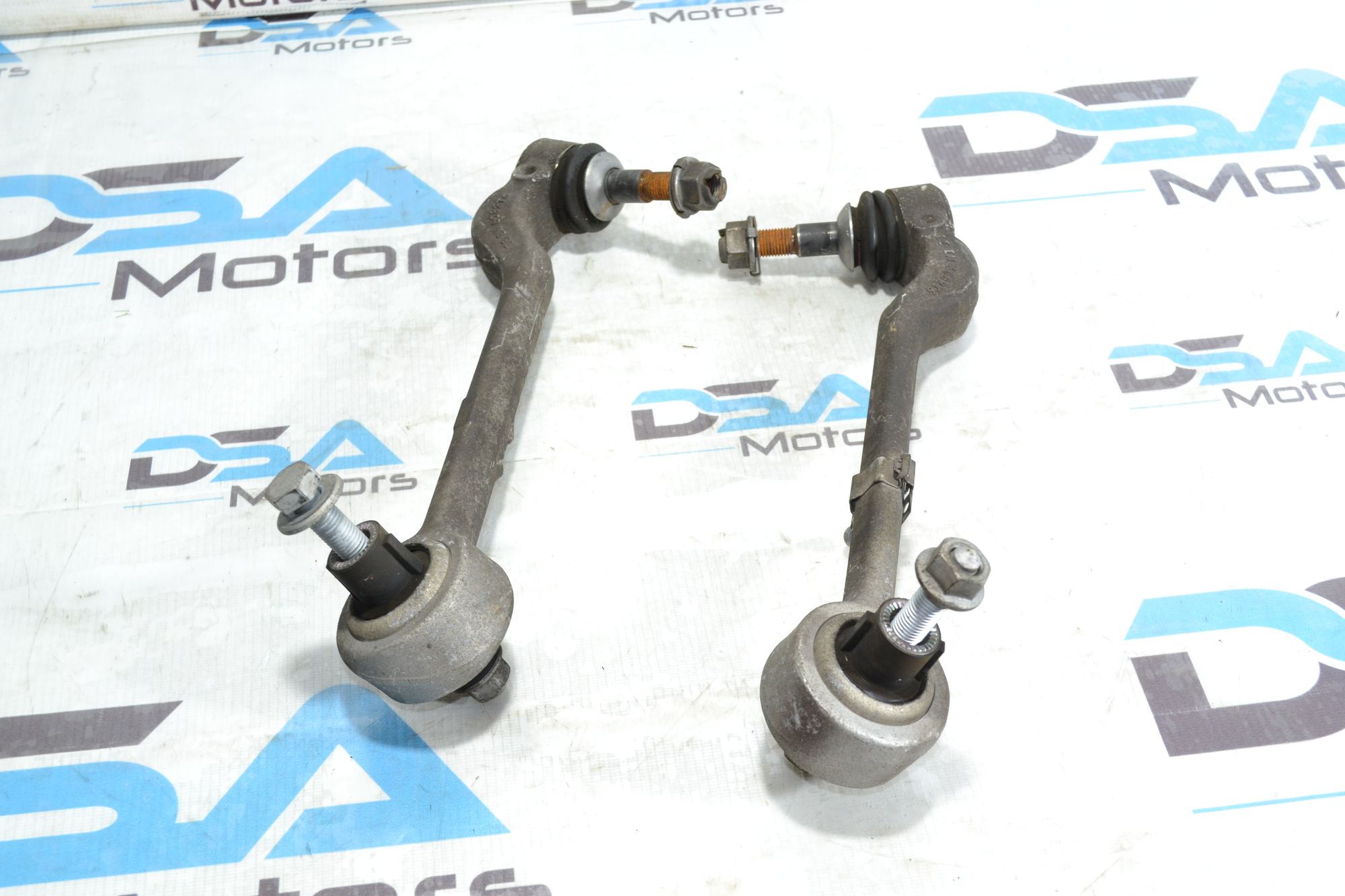 https://ycs.partsauto.market/partsauto-images/thmbs/userImages/b7628e092085f1f91467af1afb6e7630/part/1932bd8d-1fd6-4024-9331-7722ade80c23_1781011190915.jpg