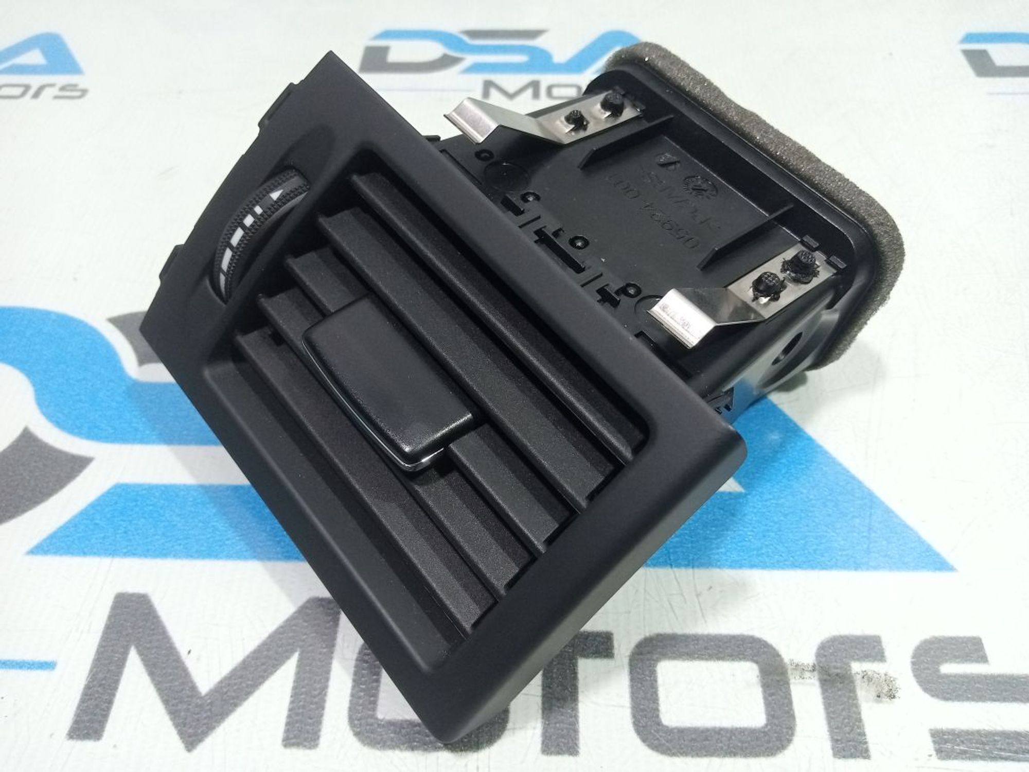 https://ycs.partsauto.market/partsauto-images/thmbs/userImages/b7628e092085f1f91467af1afb6e7630/part/1936ec43-6405-47fa-a63d-8910a63348c3_1748279878683.jpg