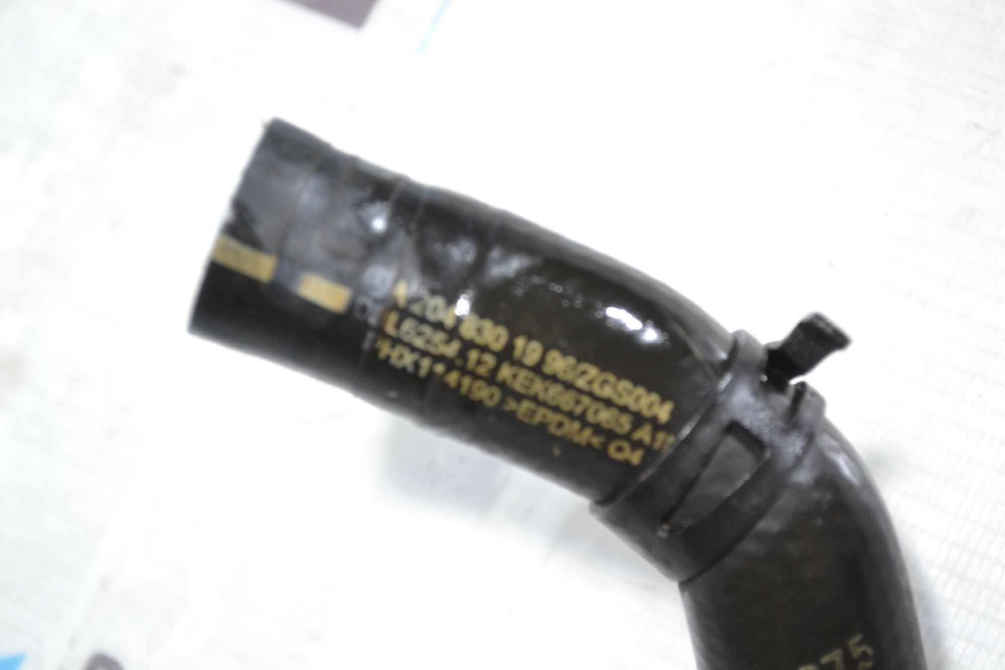 https://ycs.partsauto.market/partsauto-images/thmbs/userImages/b7628e092085f1f91467af1afb6e7630/part/194952bf-1636-4a39-a9e9-0d9cc1c22de8_1780992711112.jpg