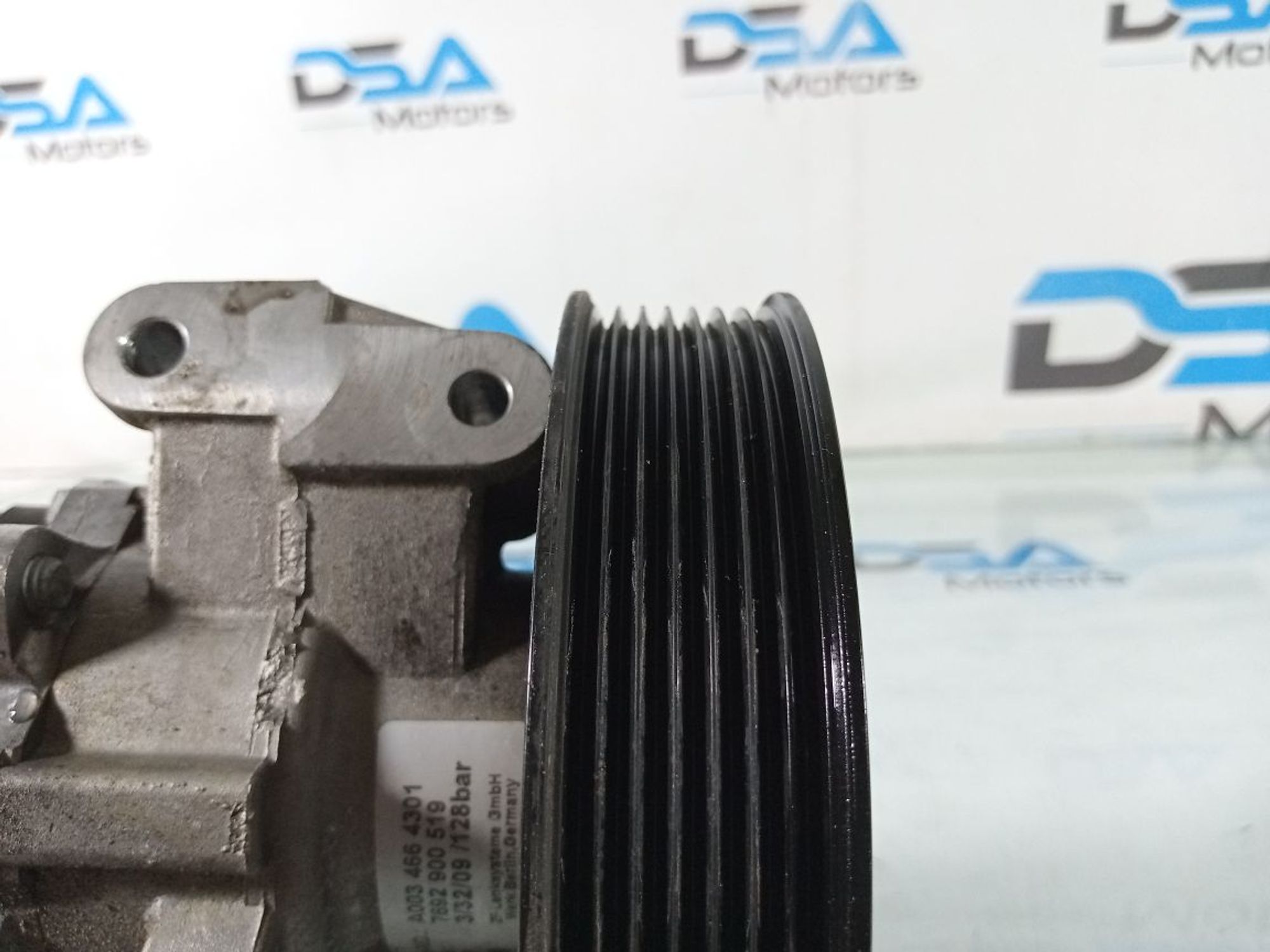 https://ycs.partsauto.market/partsauto-images/thmbs/userImages/b7628e092085f1f91467af1afb6e7630/part/19c15781-163b-417b-9988-37308be4172a_1721638459070.jpg