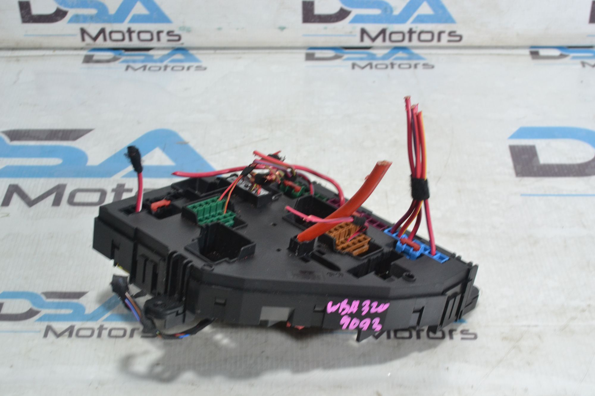 https://ycs.partsauto.market/partsauto-images/thmbs/userImages/b7628e092085f1f91467af1afb6e7630/part/19db03e3-cad5-404e-a738-bc6921da7b3f_1781171009368.jpg