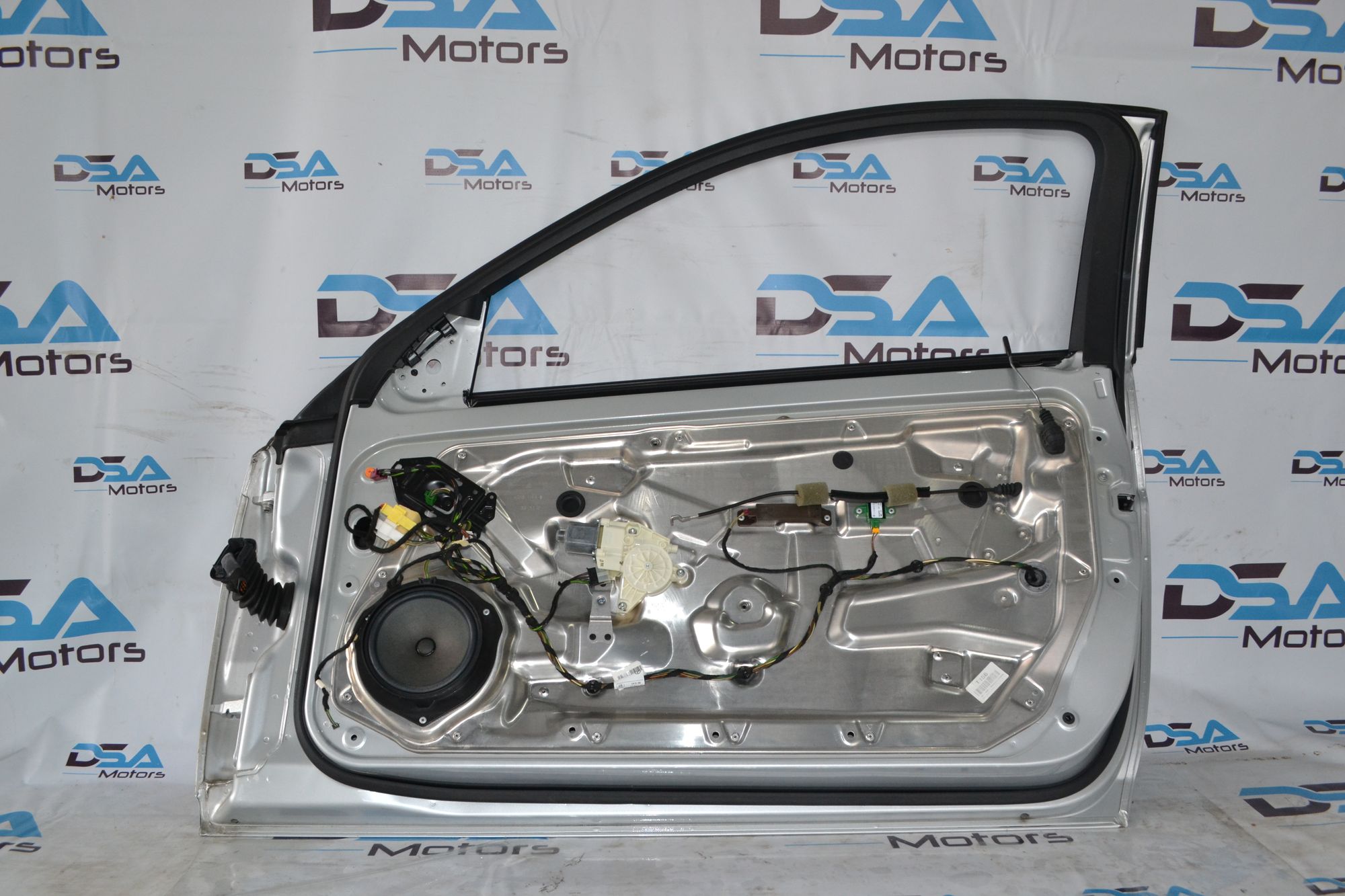https://ycs.partsauto.market/partsauto-images/thmbs/userImages/b7628e092085f1f91467af1afb6e7630/part/19f27c5a-e2d9-44d6-b9e1-0e4272bac5ff_1782895950799.jpg