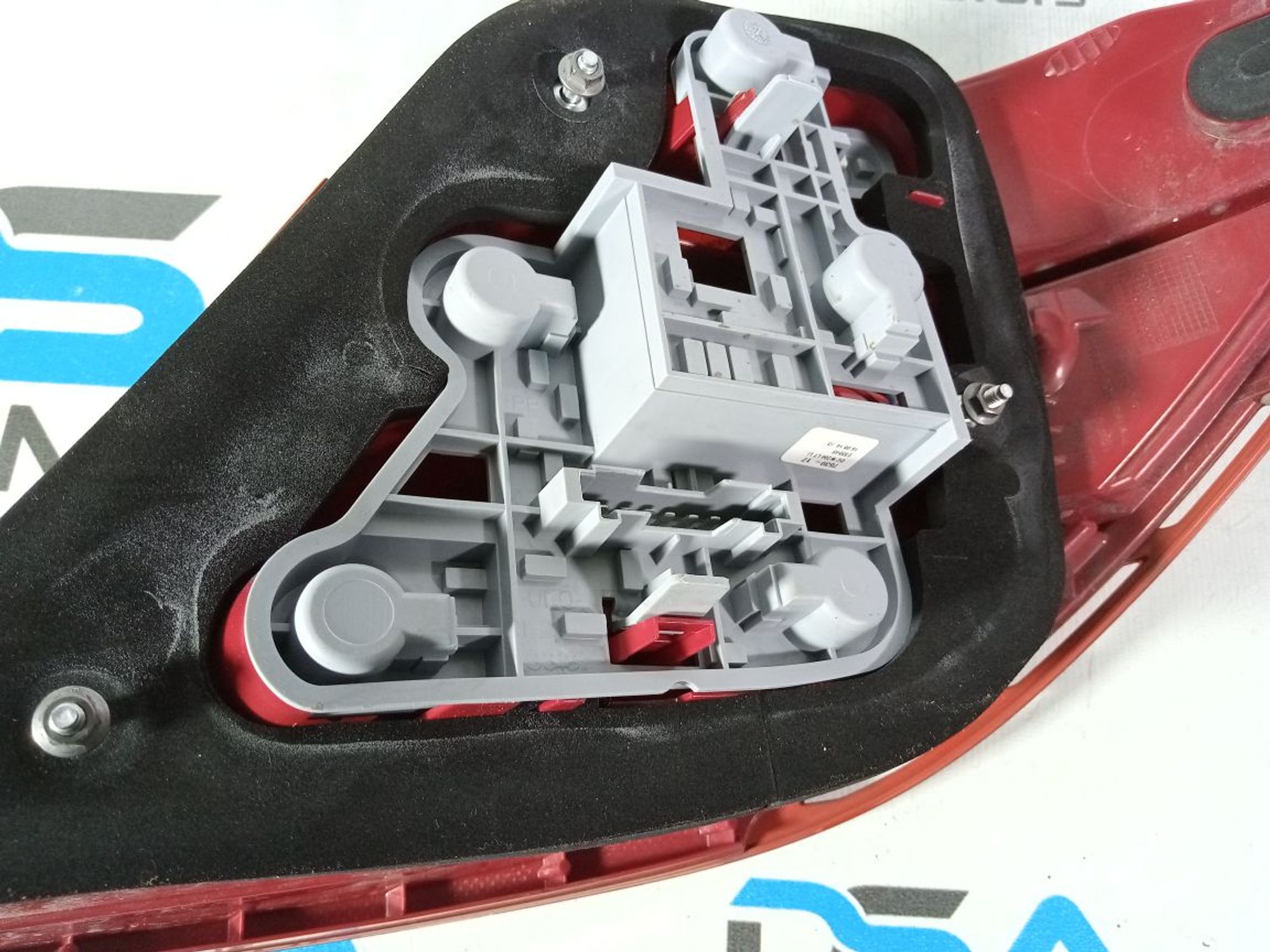 https://ycs.partsauto.market/partsauto-images/thmbs/userImages/b7628e092085f1f91467af1afb6e7630/part/1a120899-6440-4255-b305-7e9cf21a38ef_1741088296854.jpg