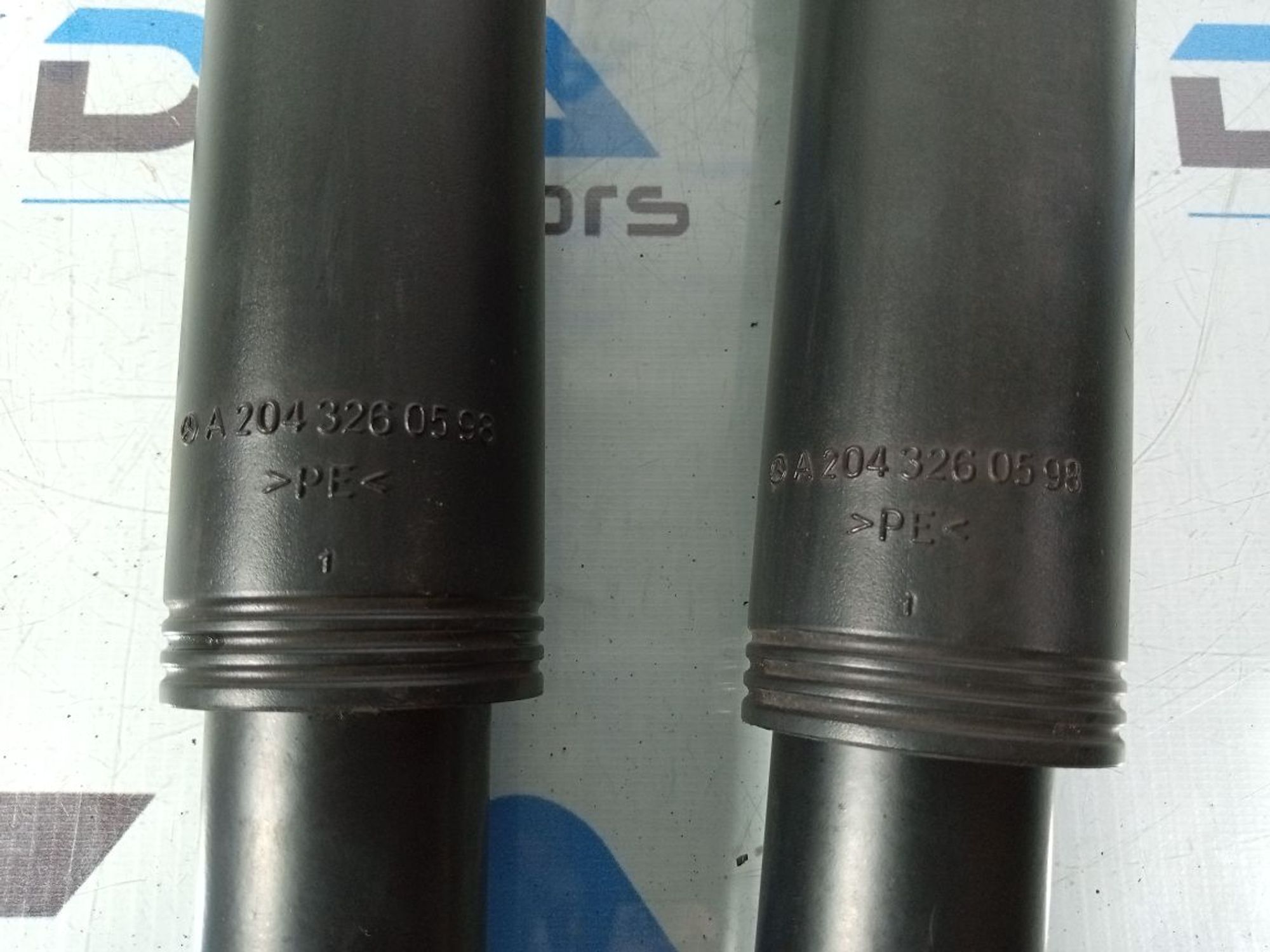 https://ycs.partsauto.market/partsauto-images/thmbs/userImages/b7628e092085f1f91467af1afb6e7630/part/1a32af13-36f0-487a-88e9-466d9765ffe8_1737206302703.jpg