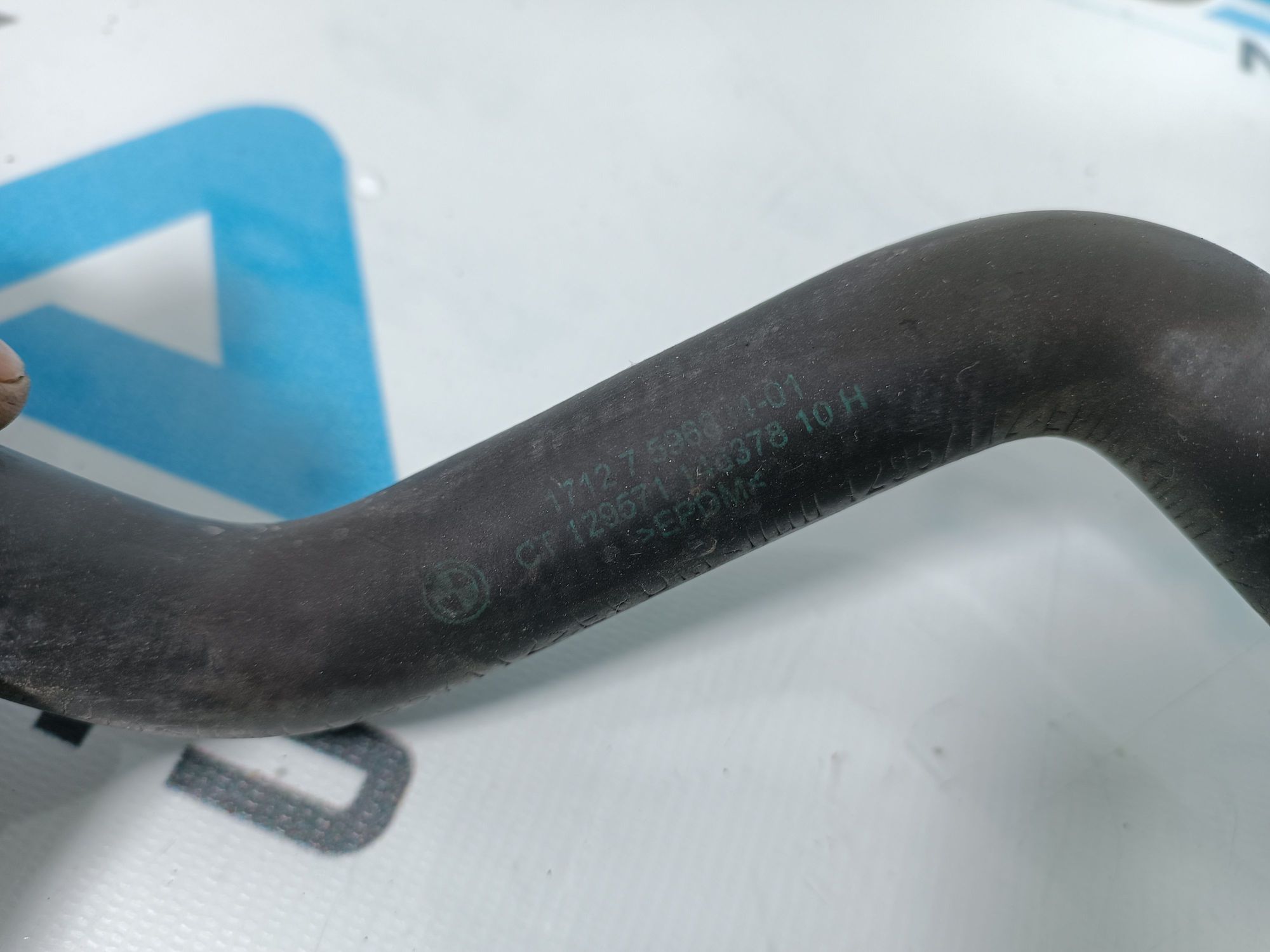 https://ycs.partsauto.market/partsauto-images/thmbs/userImages/b7628e092085f1f91467af1afb6e7630/part/1a897794-5fec-4a65-aa58-1d8e99c854e1_1704133698727.jpg
