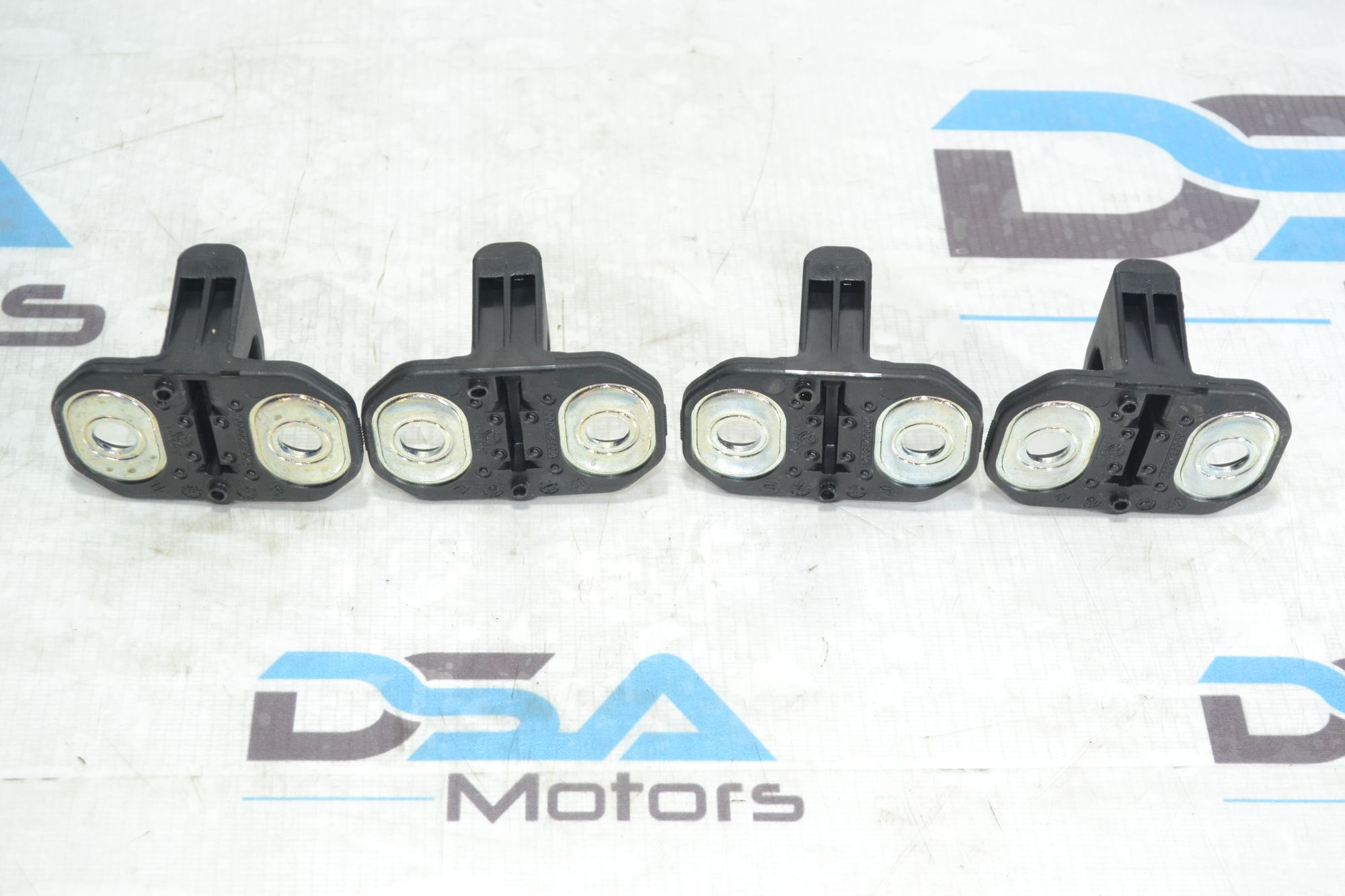 https://ycs.partsauto.market/partsauto-images/thmbs/userImages/b7628e092085f1f91467af1afb6e7630/part/1adedf96-b64c-4af2-8313-693eafc7a8dd_1781242655856.jpg