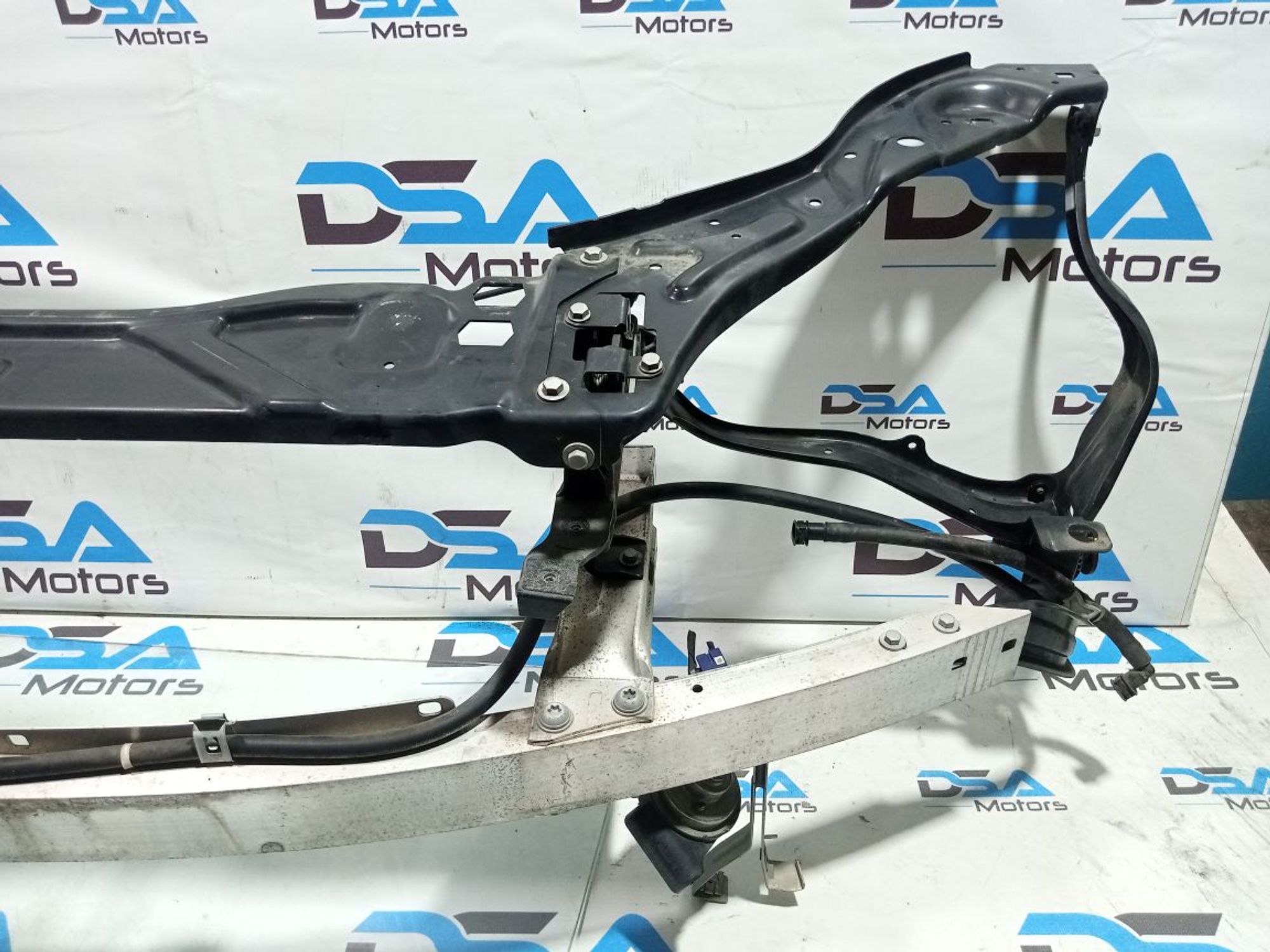 https://ycs.partsauto.market/partsauto-images/thmbs/userImages/b7628e092085f1f91467af1afb6e7630/part/1b25eb7a-2e56-4f40-a109-03c762f778b5_1748925288166.jpg
