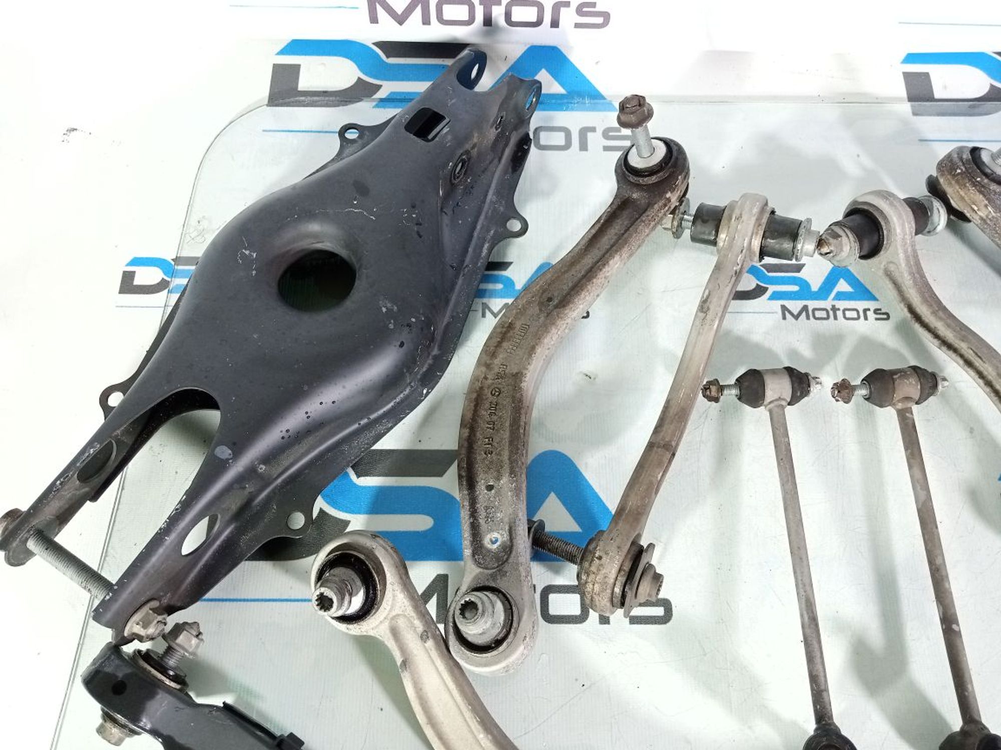 https://ycs.partsauto.market/partsauto-images/thmbs/userImages/b7628e092085f1f91467af1afb6e7630/part/1b2b50a8-4444-4acf-b698-f4bb8961e886_1740904902533.jpg