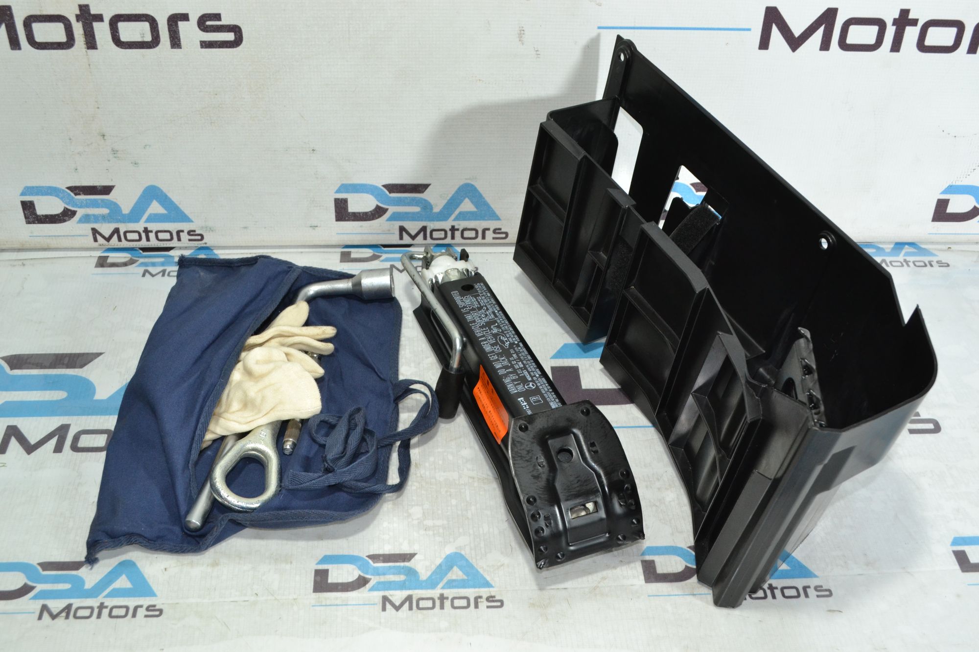 https://ycs.partsauto.market/partsauto-images/thmbs/userImages/b7628e092085f1f91467af1afb6e7630/part/1b2b9133-e3b9-4a72-841f-c9a885f9bfdc_1780648023653.jpg