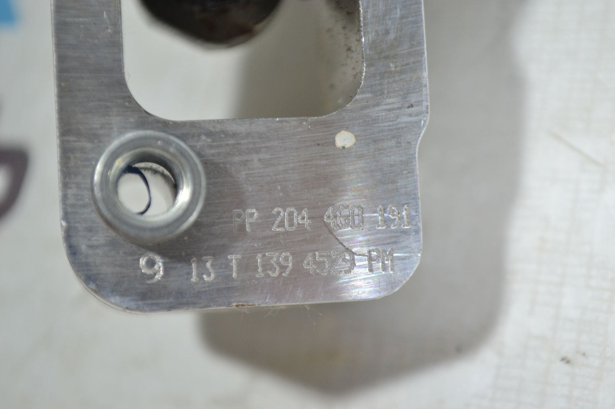 https://ycs.partsauto.market/partsauto-images/thmbs/userImages/b7628e092085f1f91467af1afb6e7630/part/1b36b8dd-58d5-4ad3-a27a-c3cad8234774_1781248382726.jpg